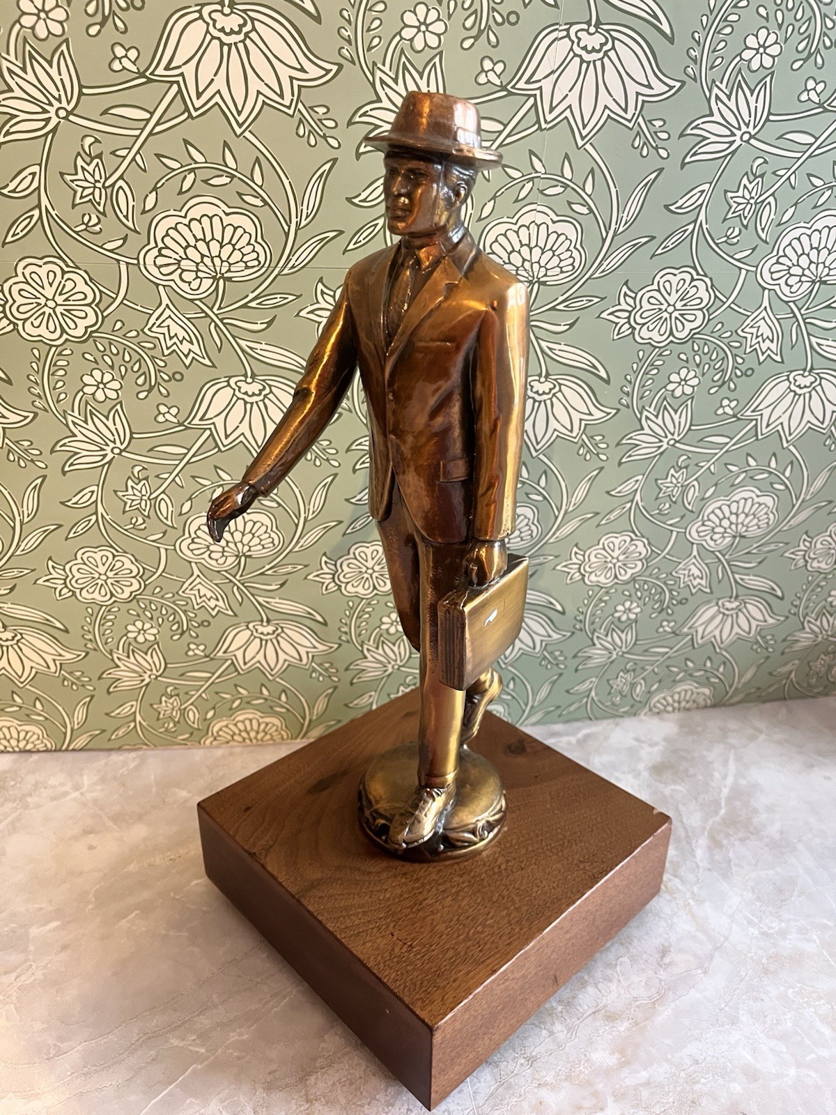RARE Large 1970\'s Salesman Business Man Award Figurine Statue Trophy 13.5\