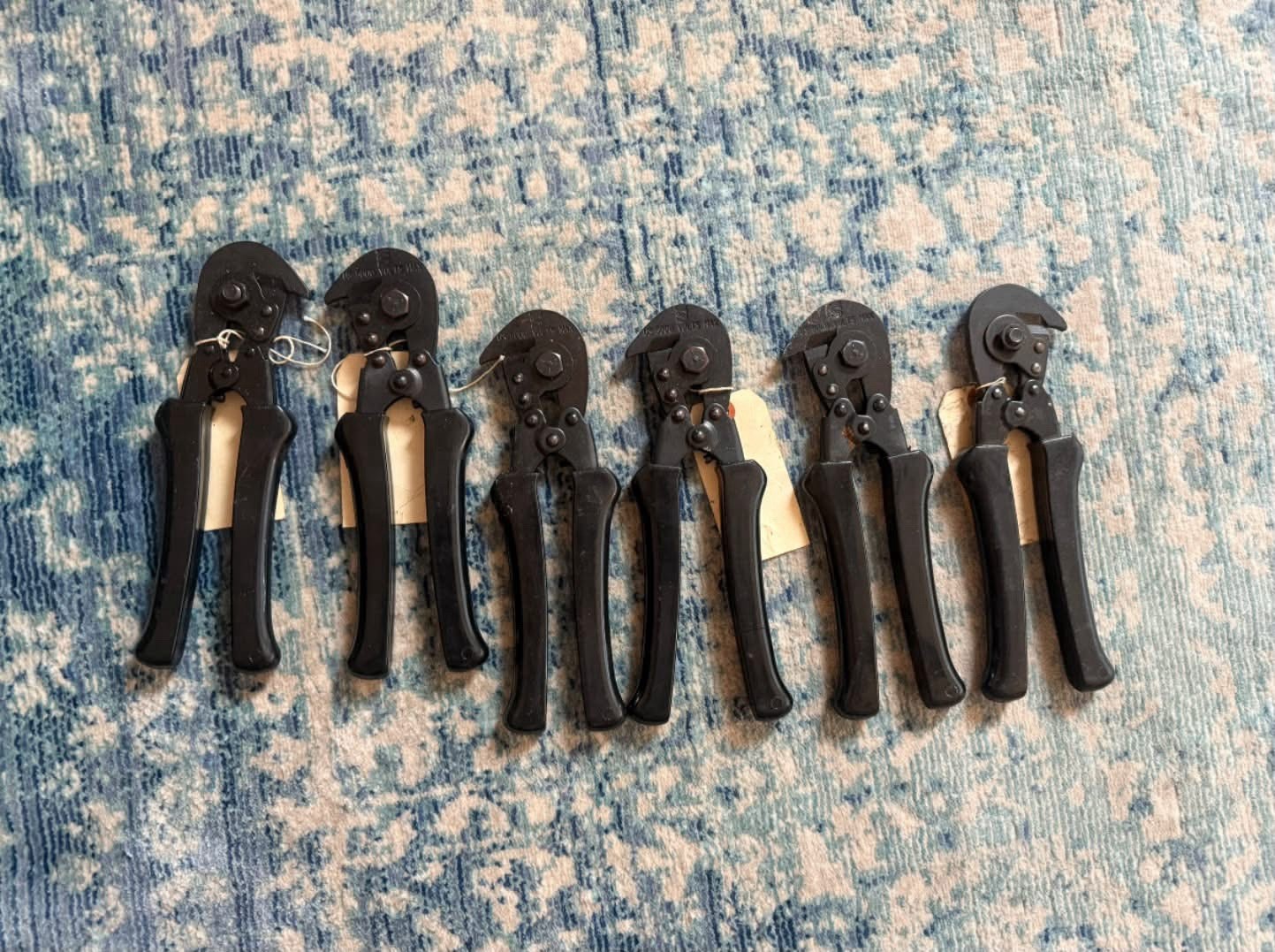 US MODEL M-1938 WIRE CUTTERS- NEW CONDITION 