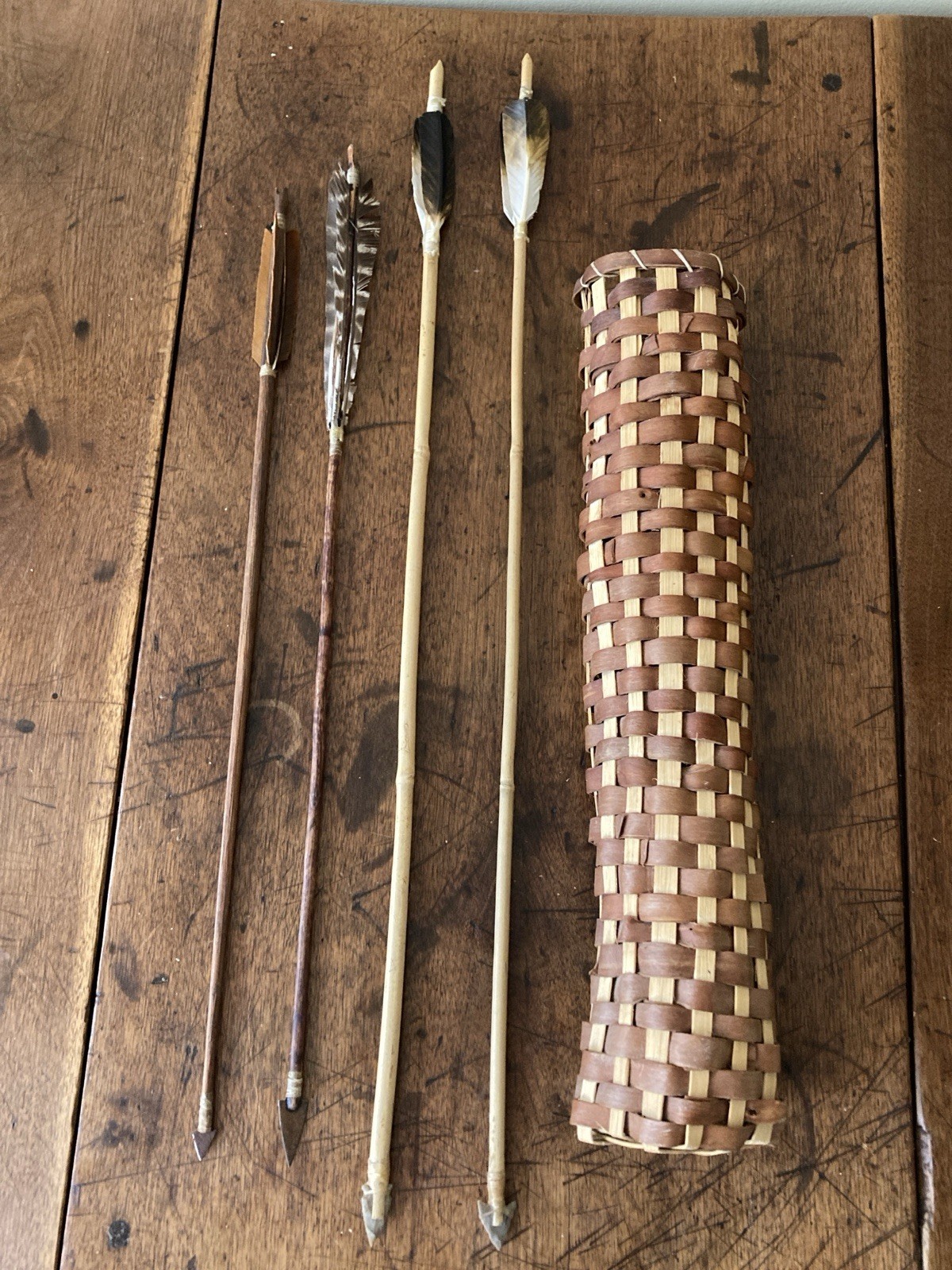 Native American Cherokee Basket Quiver Arrows Feather Handmade Indian Arrowhead