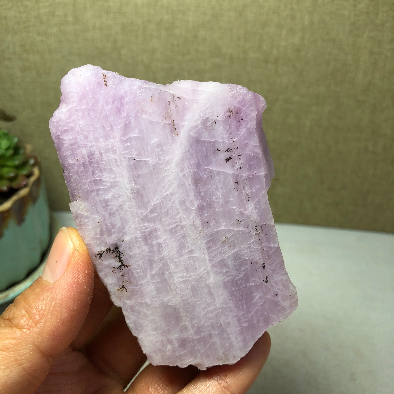 78mm Natural Kunzite Crystal semi-precious rough original Specimen 191g A4197