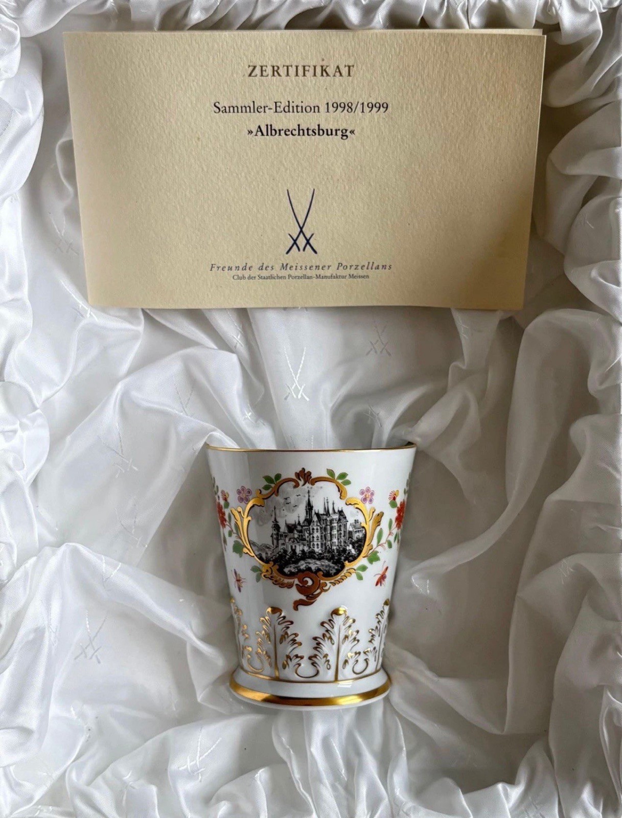 Meissen Mug Cup with View Albrechtsburg Flowers Edition 1998/99 1st Choice
