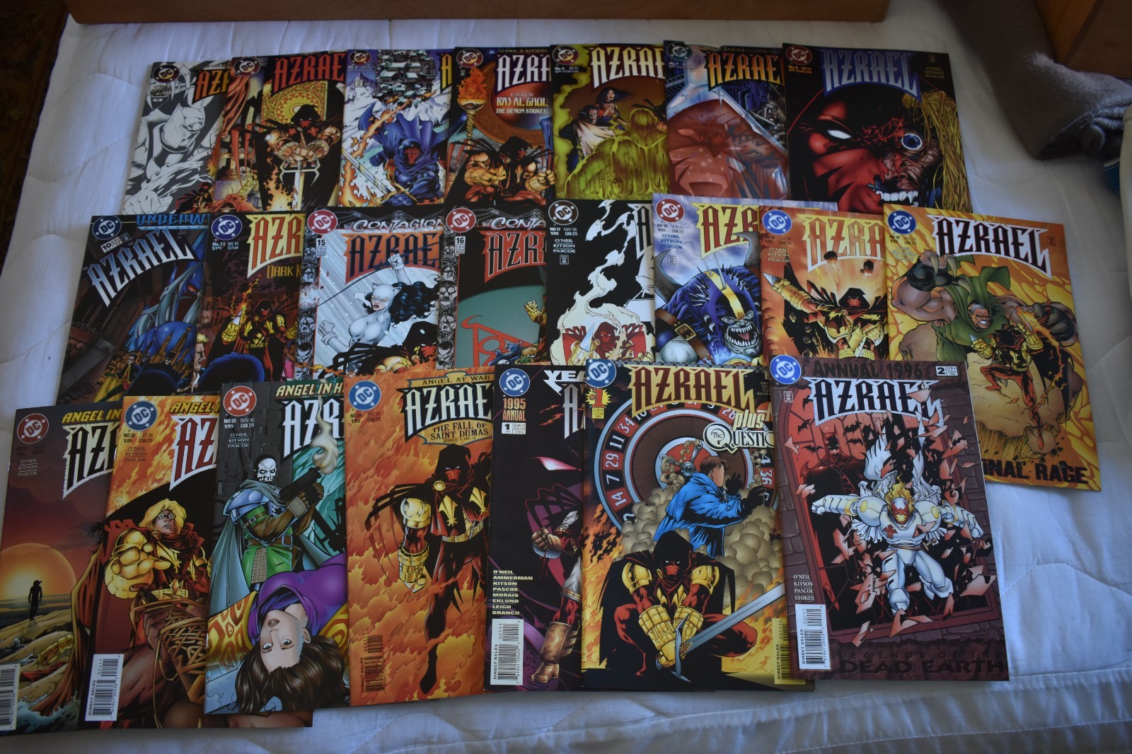 Azrael #1.3.4.5.6.7.8,9,10,11,15-24, Annuals 1,2,lot of 23 DC comics, most vf/+