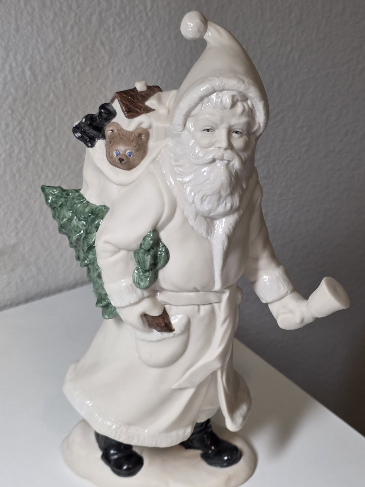 Vintage White Santa Claus Figurine 9” Christmas Tree 