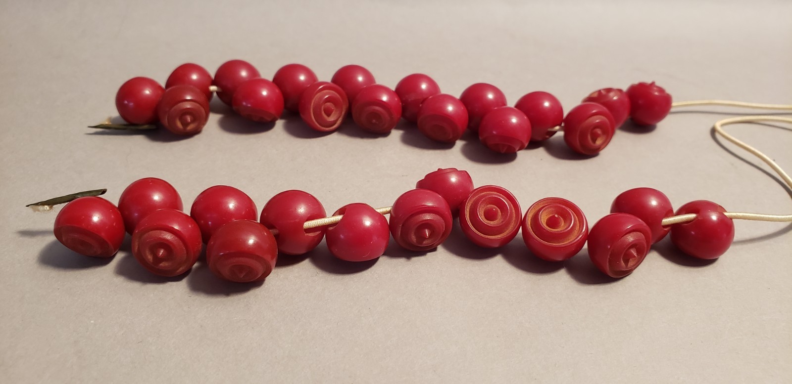 Lot of 31 Vintage Unique Carved Cherry Red Bakelite Ball Buttons