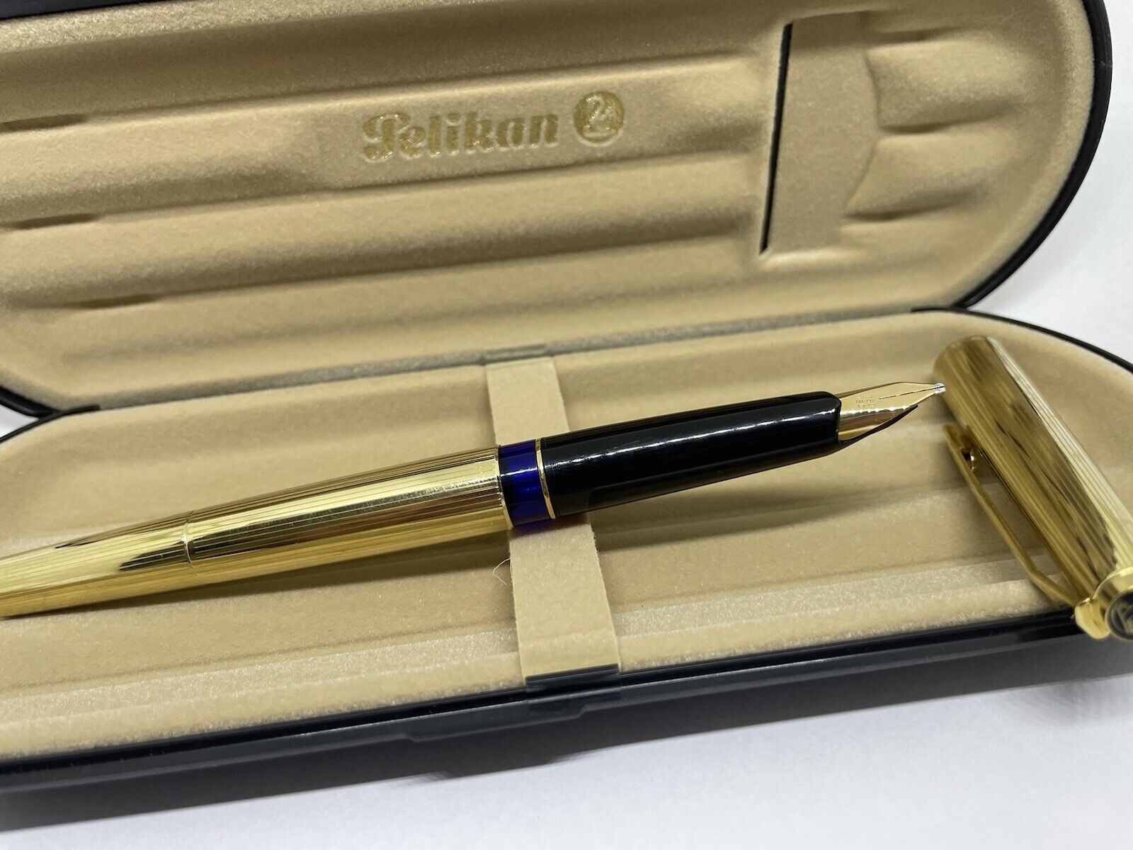 Very Rare PELIKAN 60 Fountain Pen- OBB 18k Nib- Rolled Gold- SERVICED-Boxed- M60