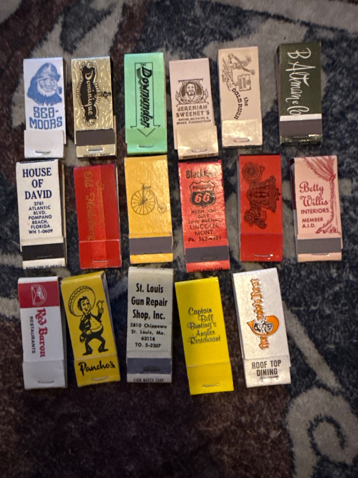 Vintage Novelty & Travel Matchbook Lot (17) UNSTRUCK Sleeved Phillips 66 Gun Sho