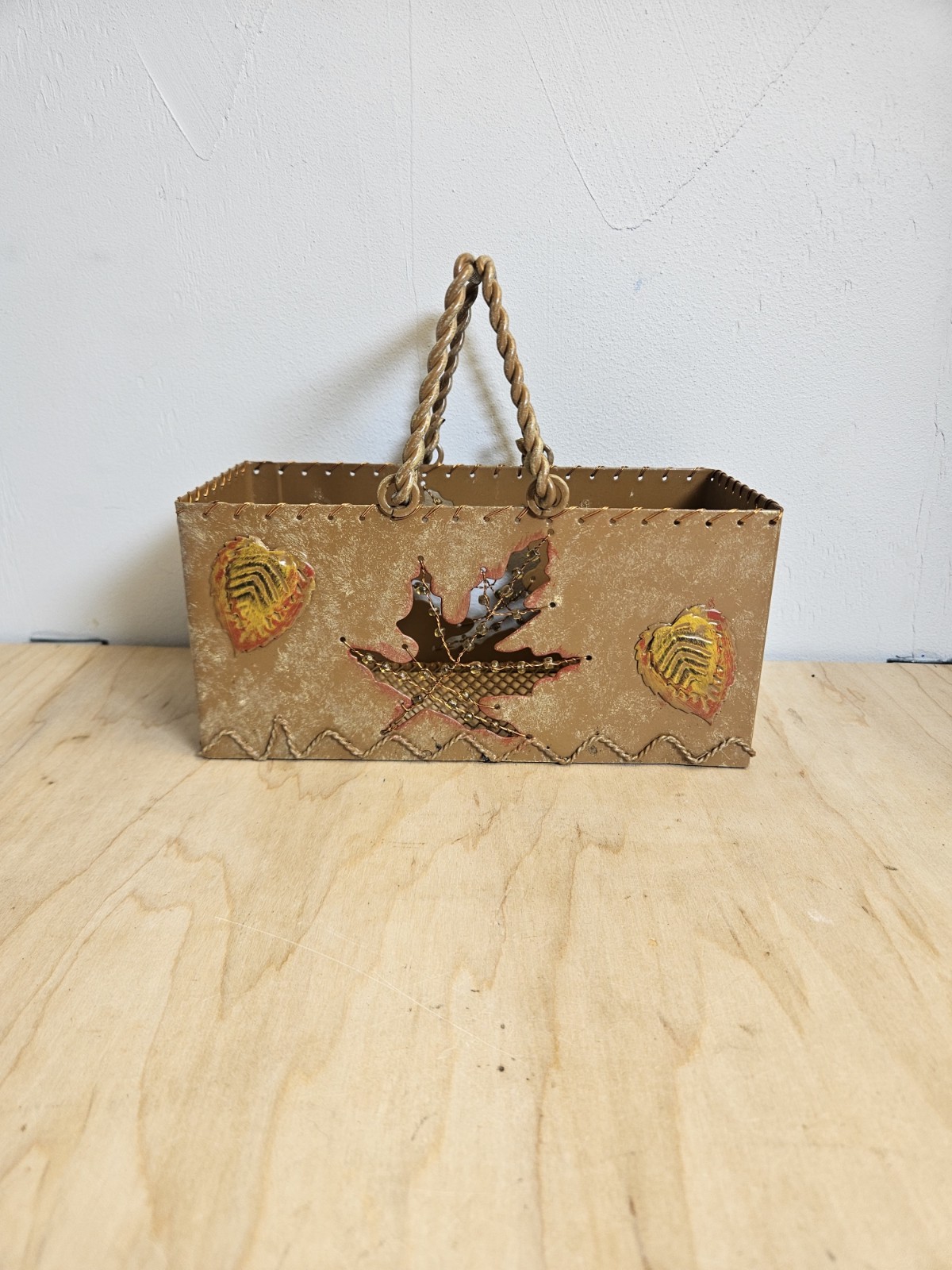 Metal Fall Autumn Leaf Leaves Basket Rustic Harvest Table Decor Metal Fall Autumn Leaf Leaves Basket Rustic Harvest Table Decor