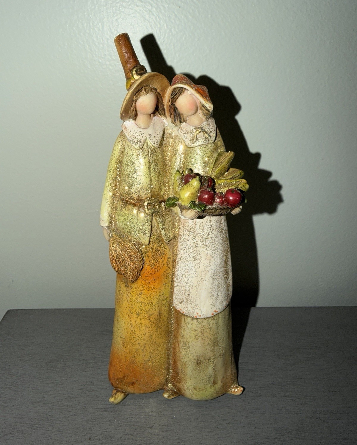 Vintage Thanksgiving Pilgrim Couple Figurine unusual Loving pose Sparkles Ganz Vintage Thanksgiving Pilgrim Couple Figurine unusual Loving pose Sparkles Ganz
