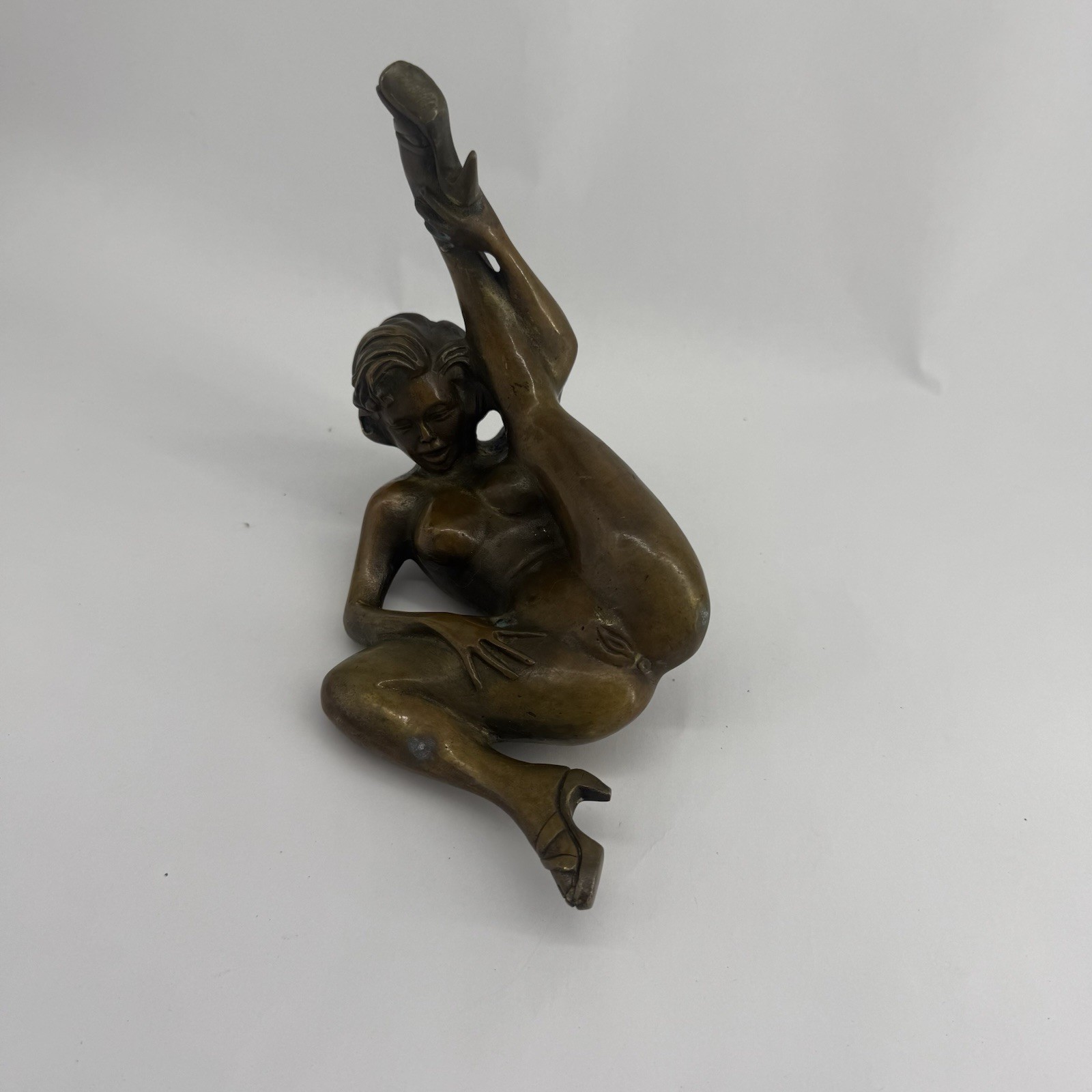 NUDE EXOTIC DANCER EVOCATIVE POSE BRONZE SCULPTURE ART DECO FIGURINE BRASS