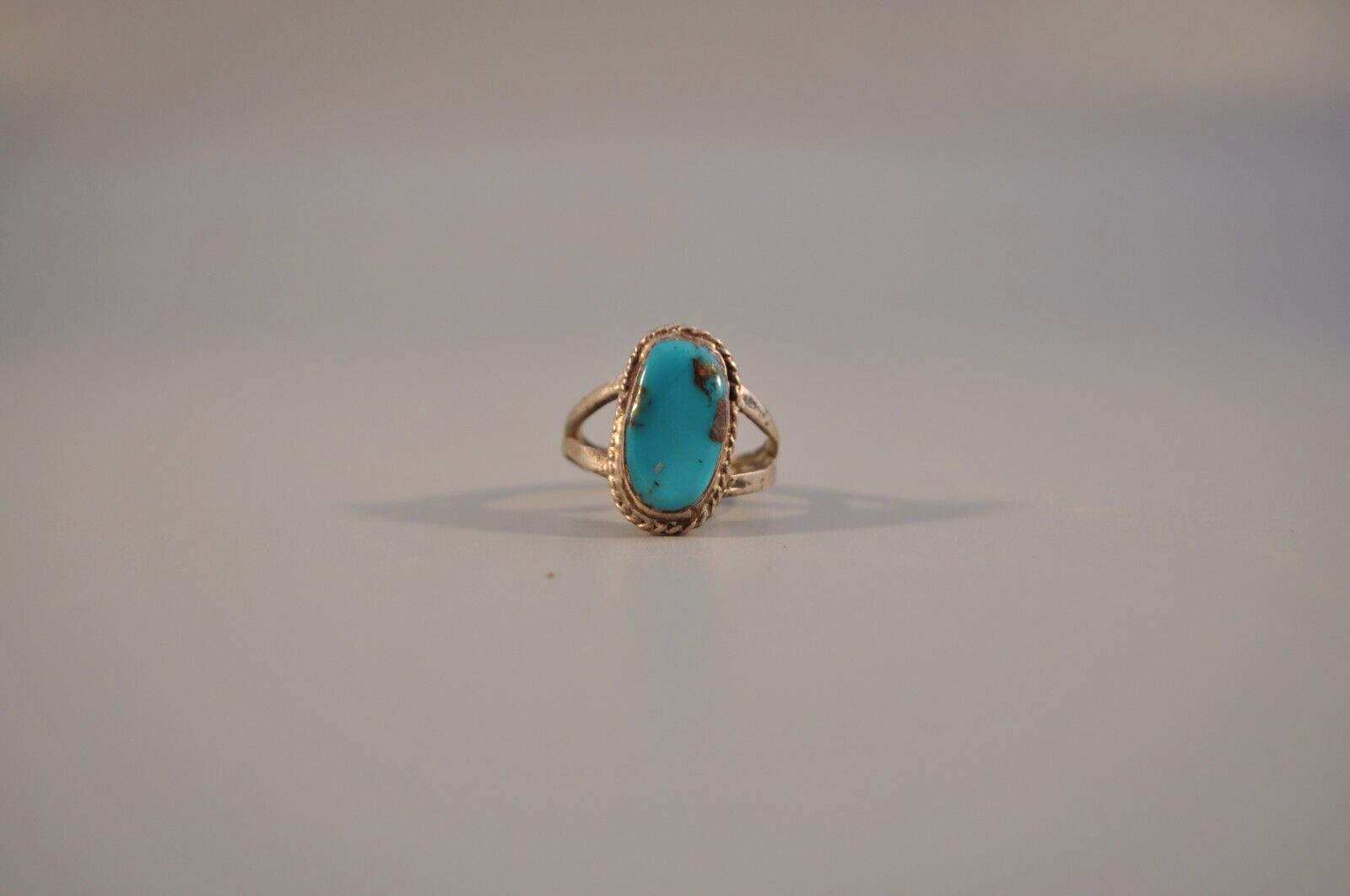 Old Pawn Navajo Sterling Silver Ring - Turquoise  Size 9