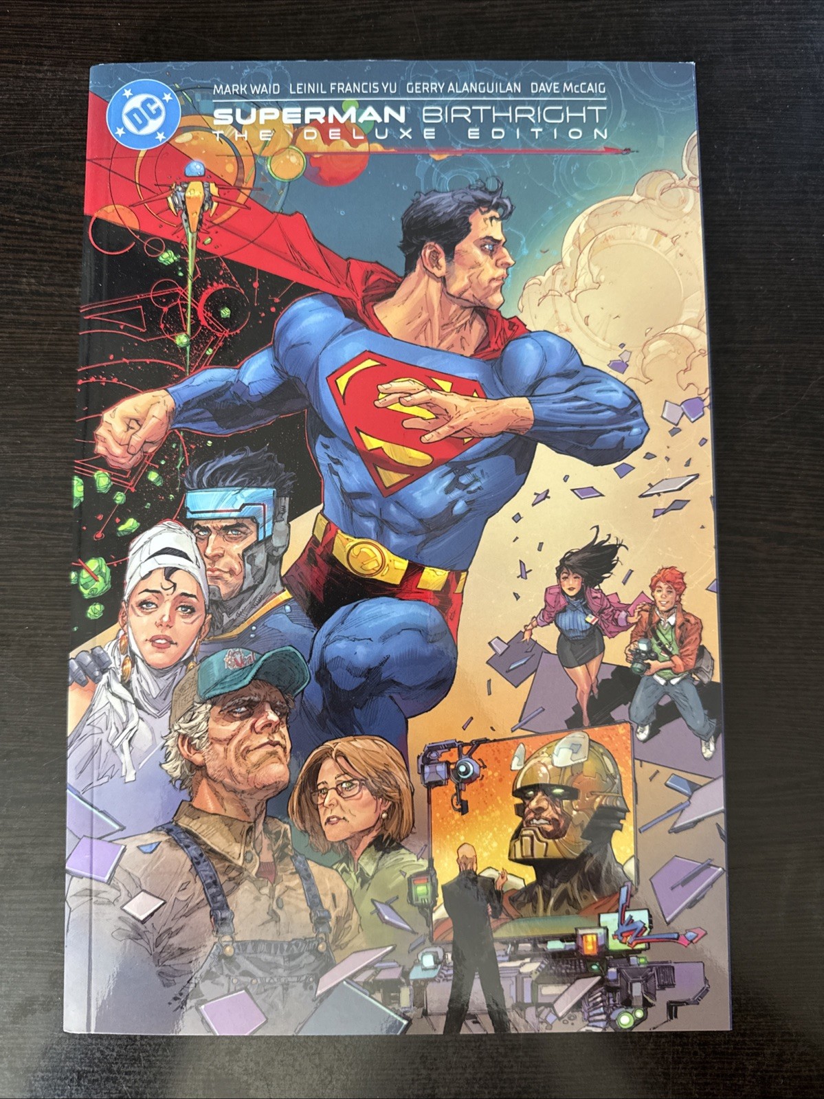 DC Comics Superman: Birthright The Deluxe Edition PB DCUI Exclusive VF/NM DC Comics Superman: Birthright The Deluxe Edition PB DCUI Exclusive VF/NM