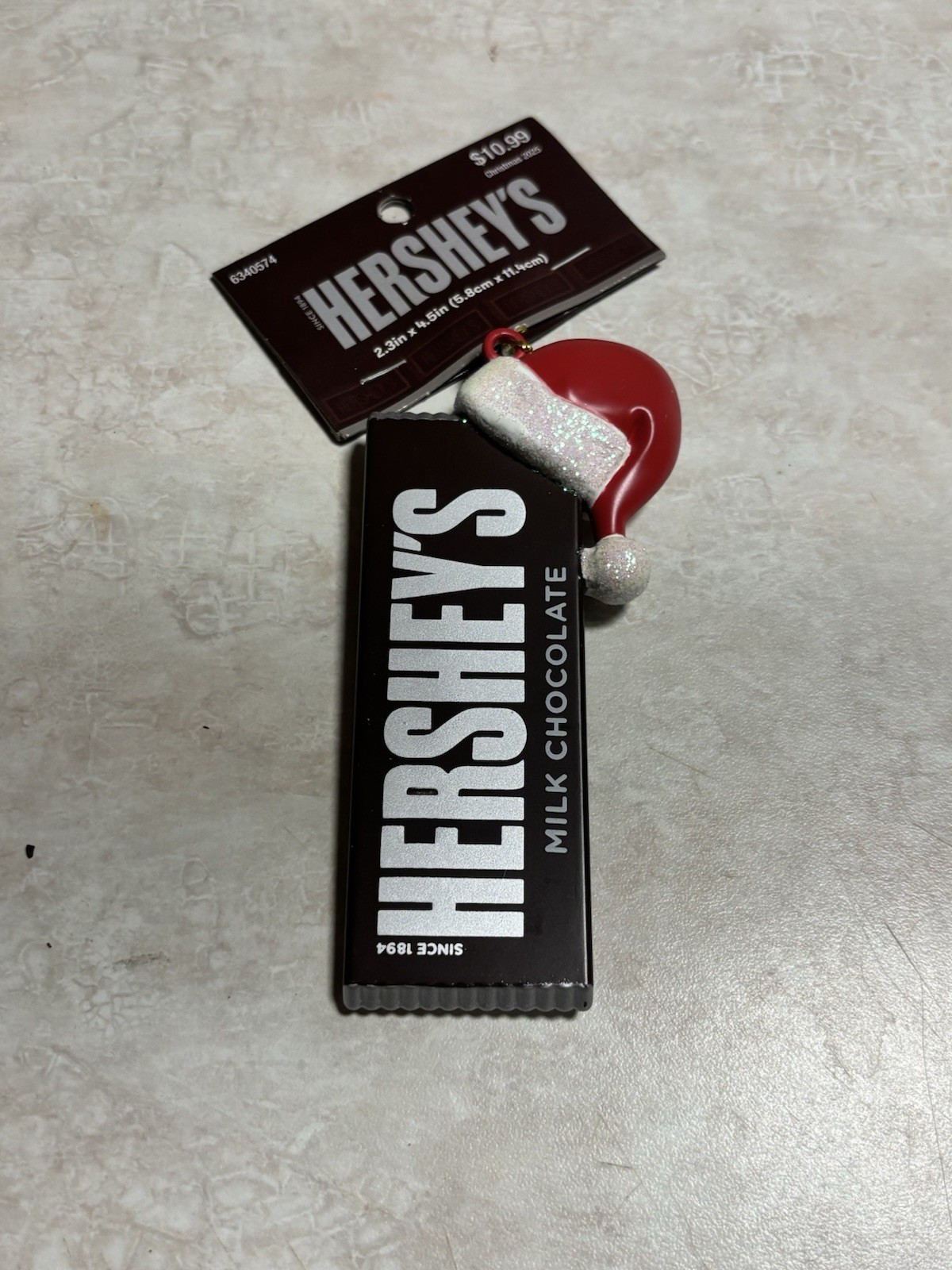 Hershey's Chocolate Milk Chocolate Bar With Santa Hat Ornaments