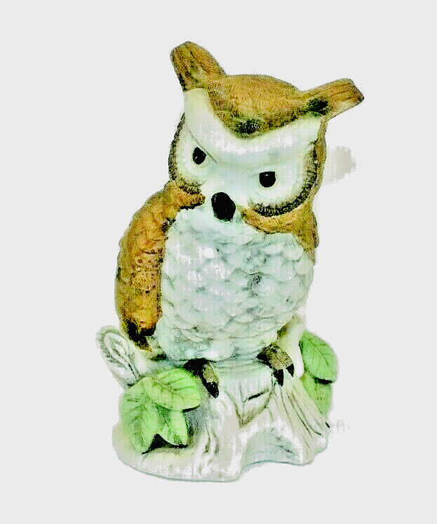Vintage Hand Painted Ceramic Owl Sitting on Stump Figurine Statue - 8 3/4\