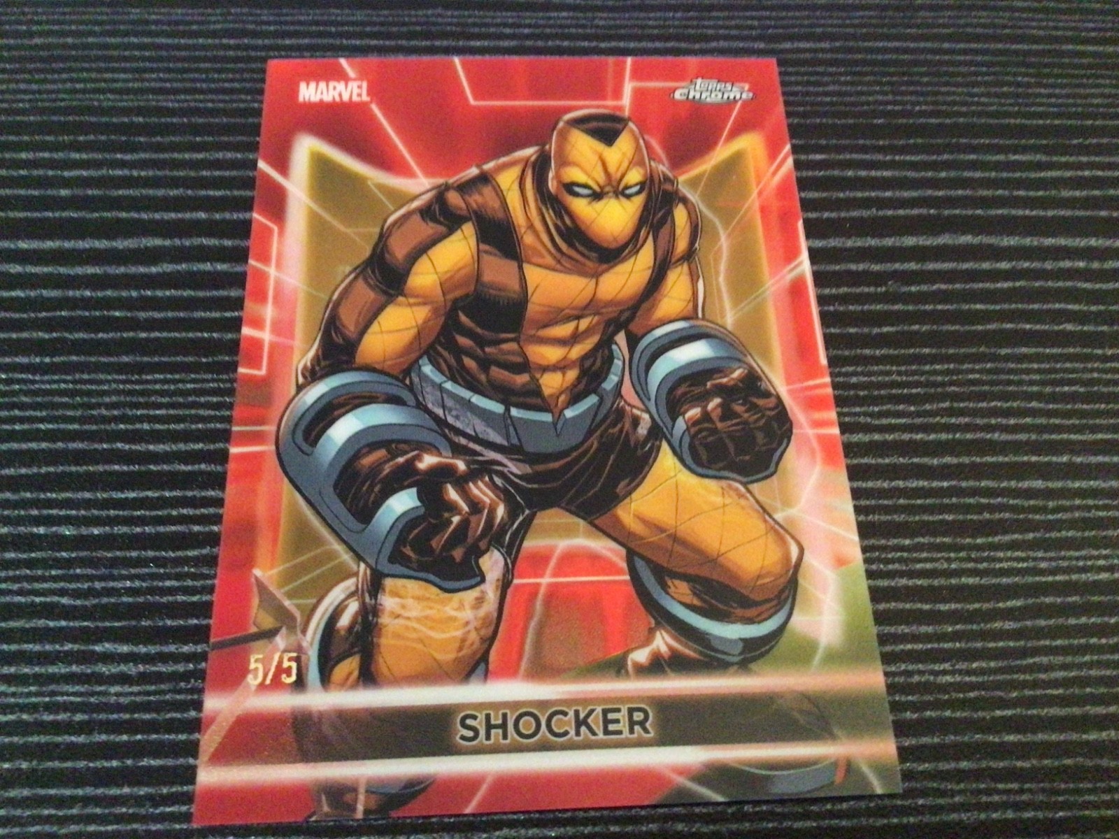 2026 Topps Marvel Neon Red Chrome Etch Shocker #100  5/5