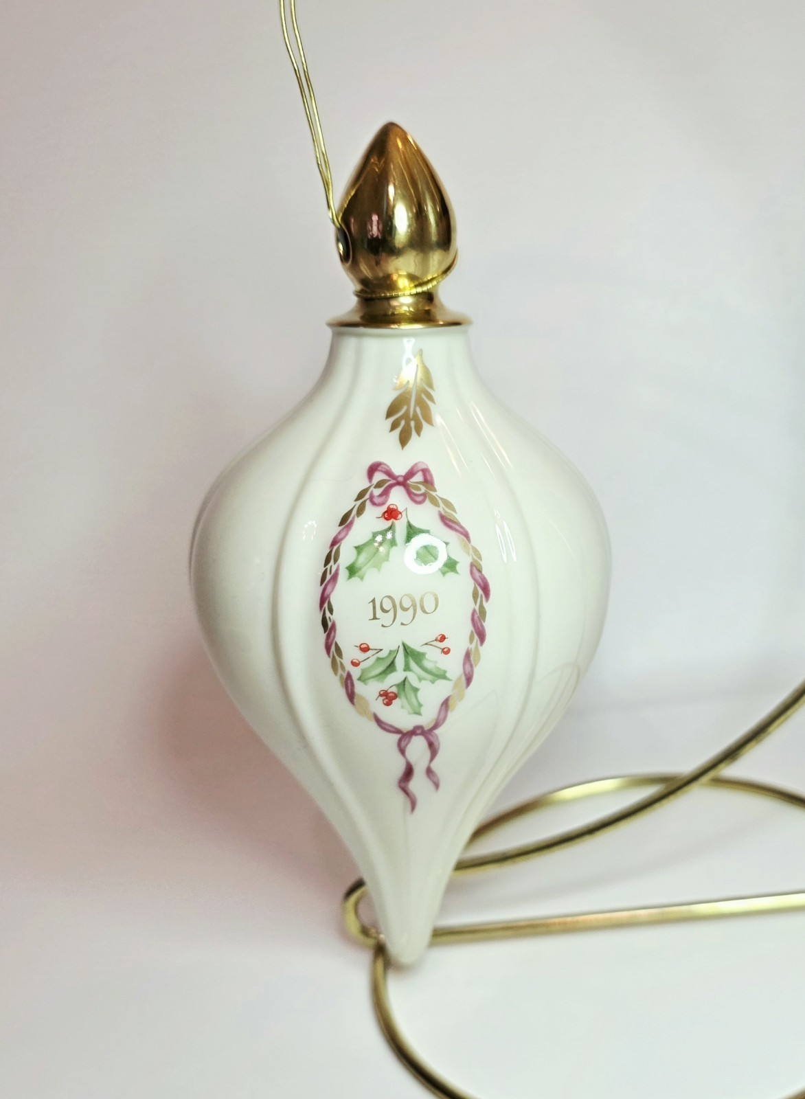1990 LENOX Annual Christmas Ornament Teardrop Shape Porcelain w/Holly & Ribbon 1990 LENOX Annual Christmas Ornament Teardrop Shape Porcelain w/Holly & Ribbon