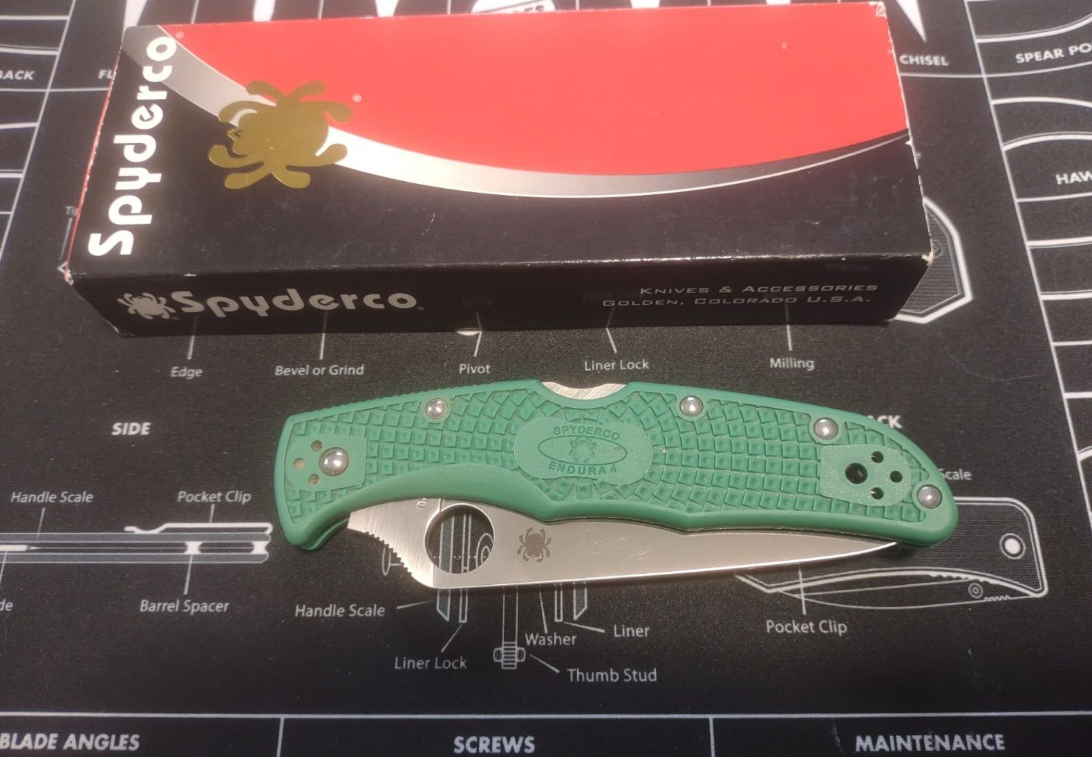 Spyderco Endura 4 Drop Point Folding Knife - Green