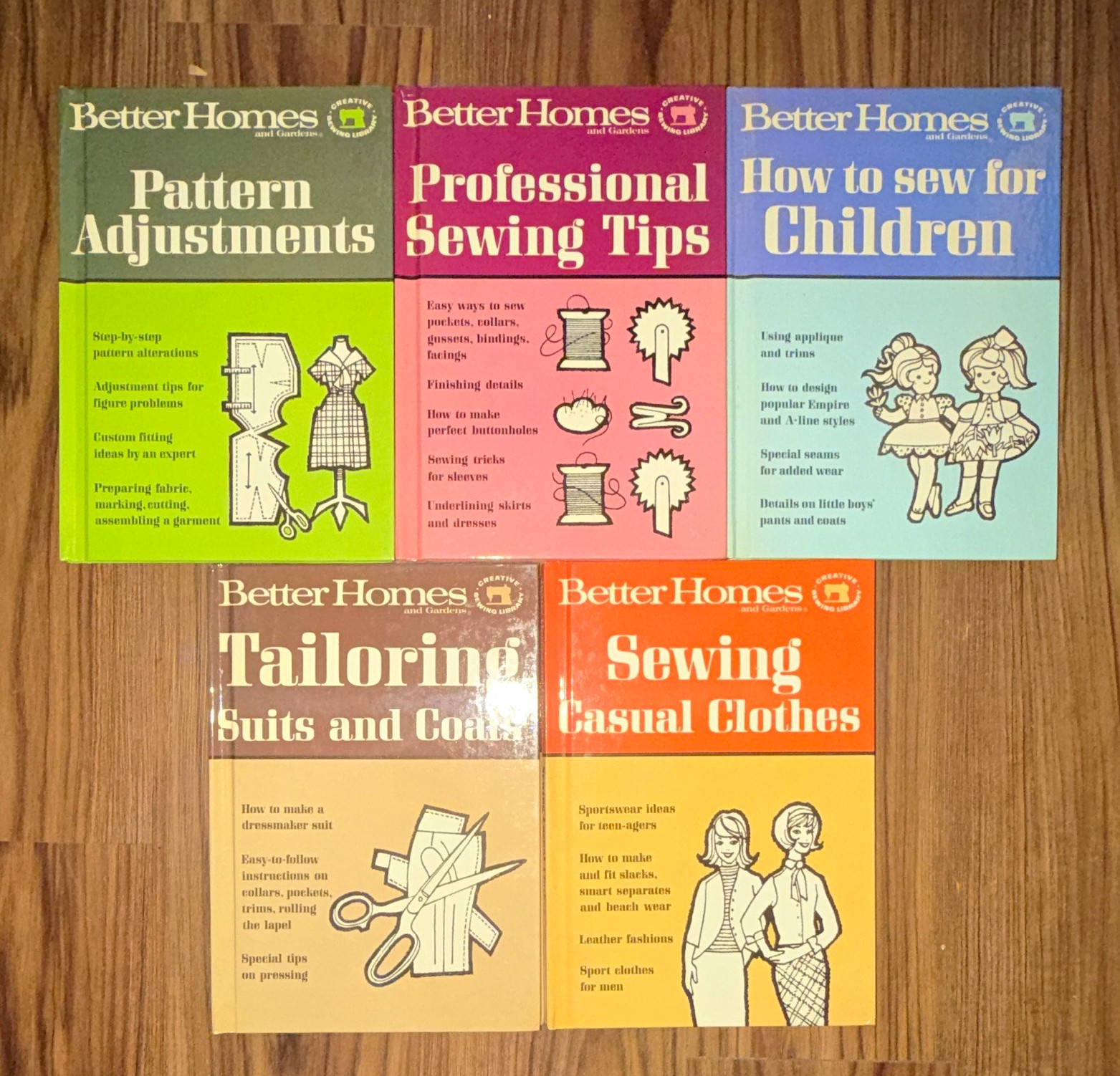 1966/1972 VTG Better Homes & Gardens Creative Sewing Library Books Lot of 5 NEW