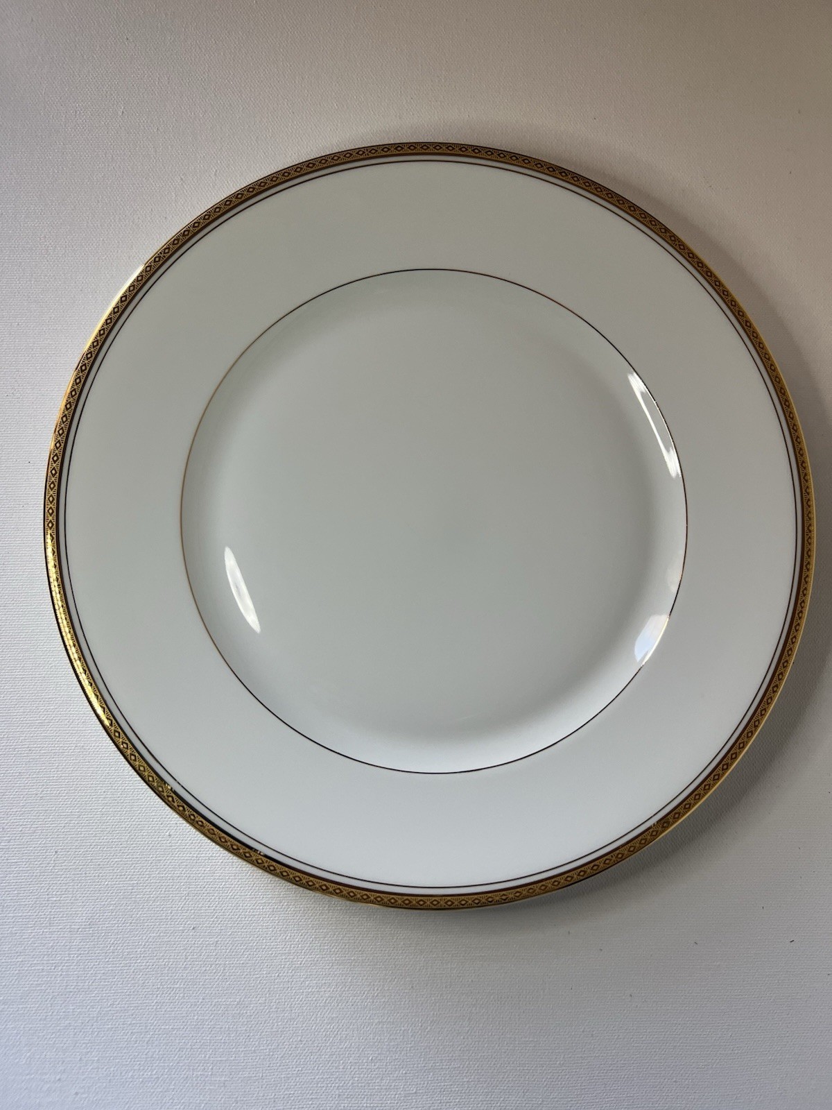 (2)VGT Porcelain d’ Art Malevergne Limoges France Dinner Plate 10”Gold Edge