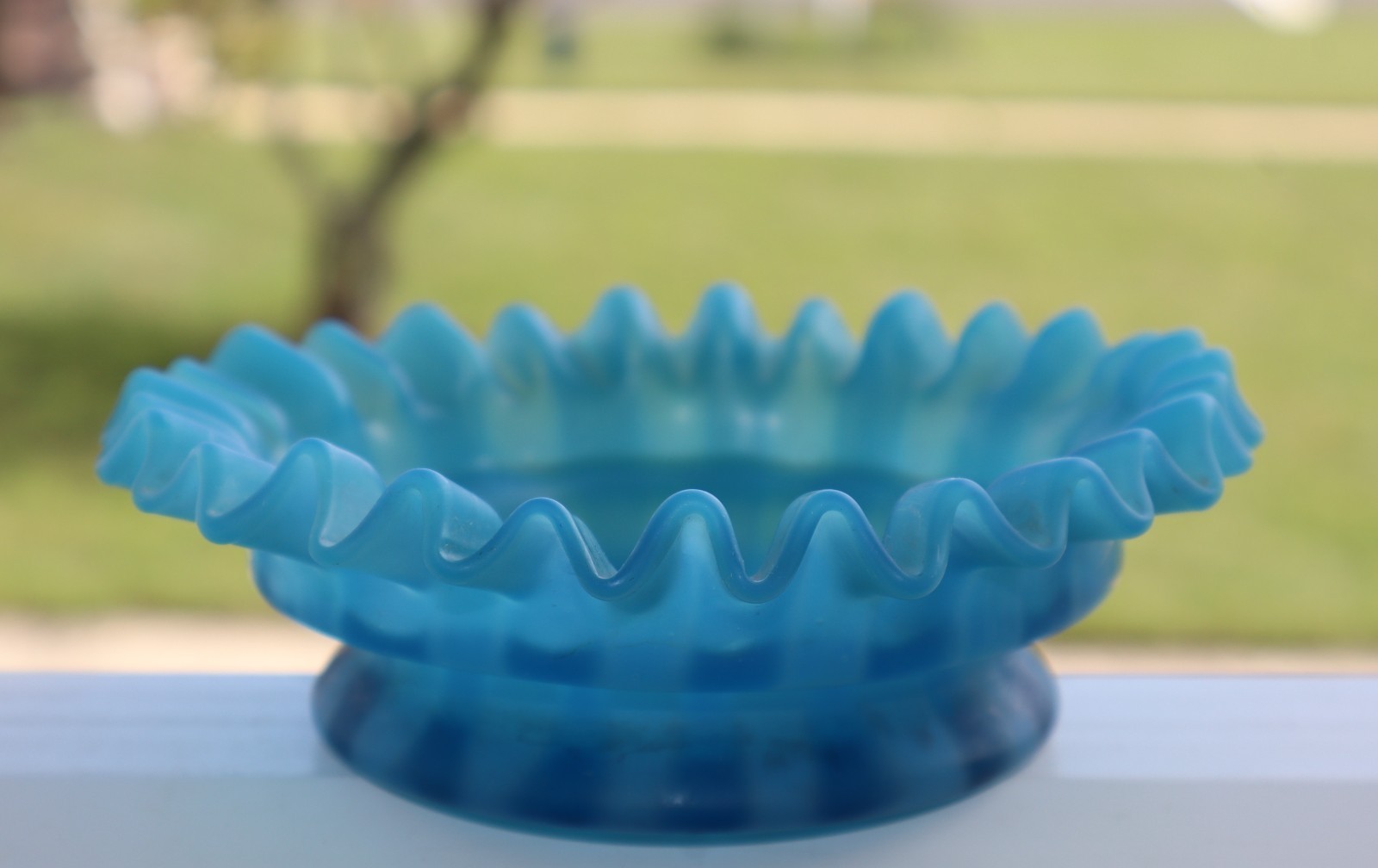 ANTIQUE VICTORIAN BLUE OPALESCENT STRIPE SATIN GLASS FAIRY LAMP BASE