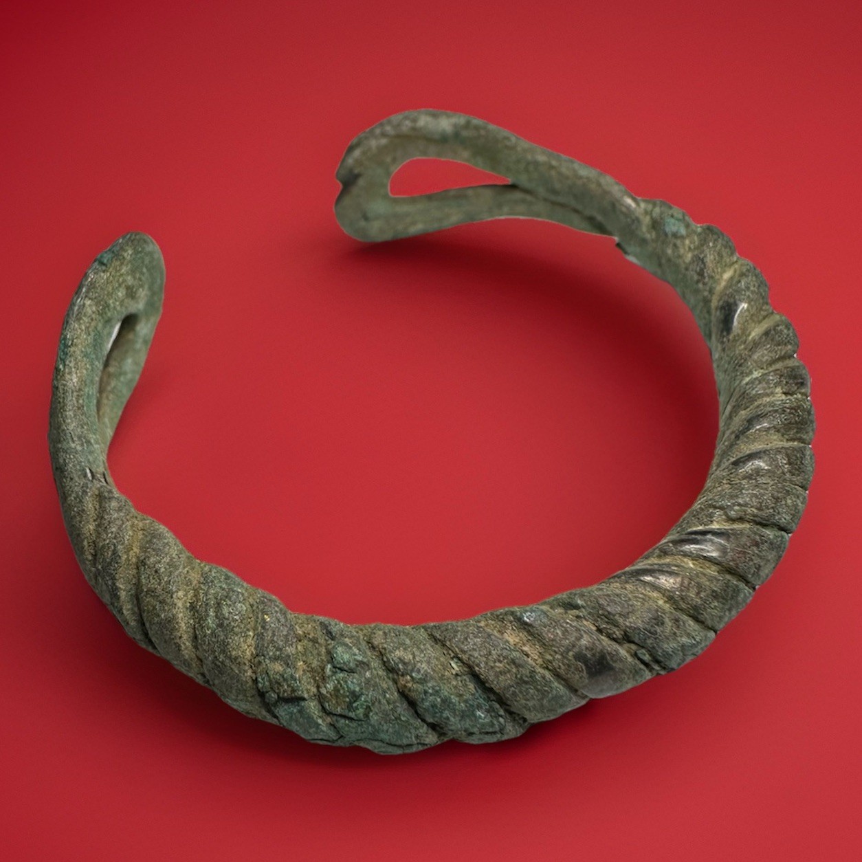 Ancient Twisted Bracelet (bangle) Dating Approximately 1200-700BCE
