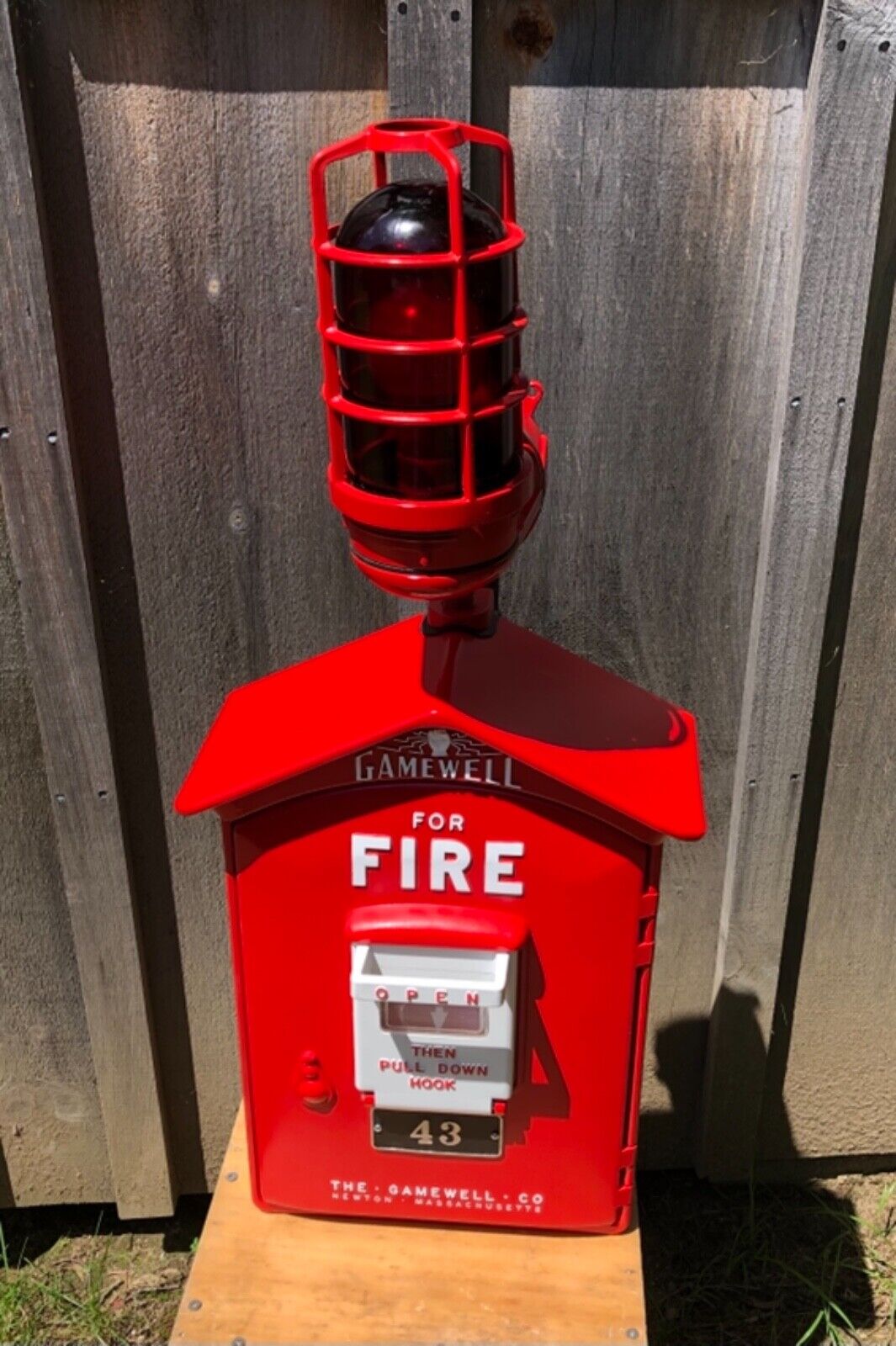 Gamewell Fire Alarm Call Box HOOK TURNS ON LIGHT & TRIPS BOX, & mechanics & key