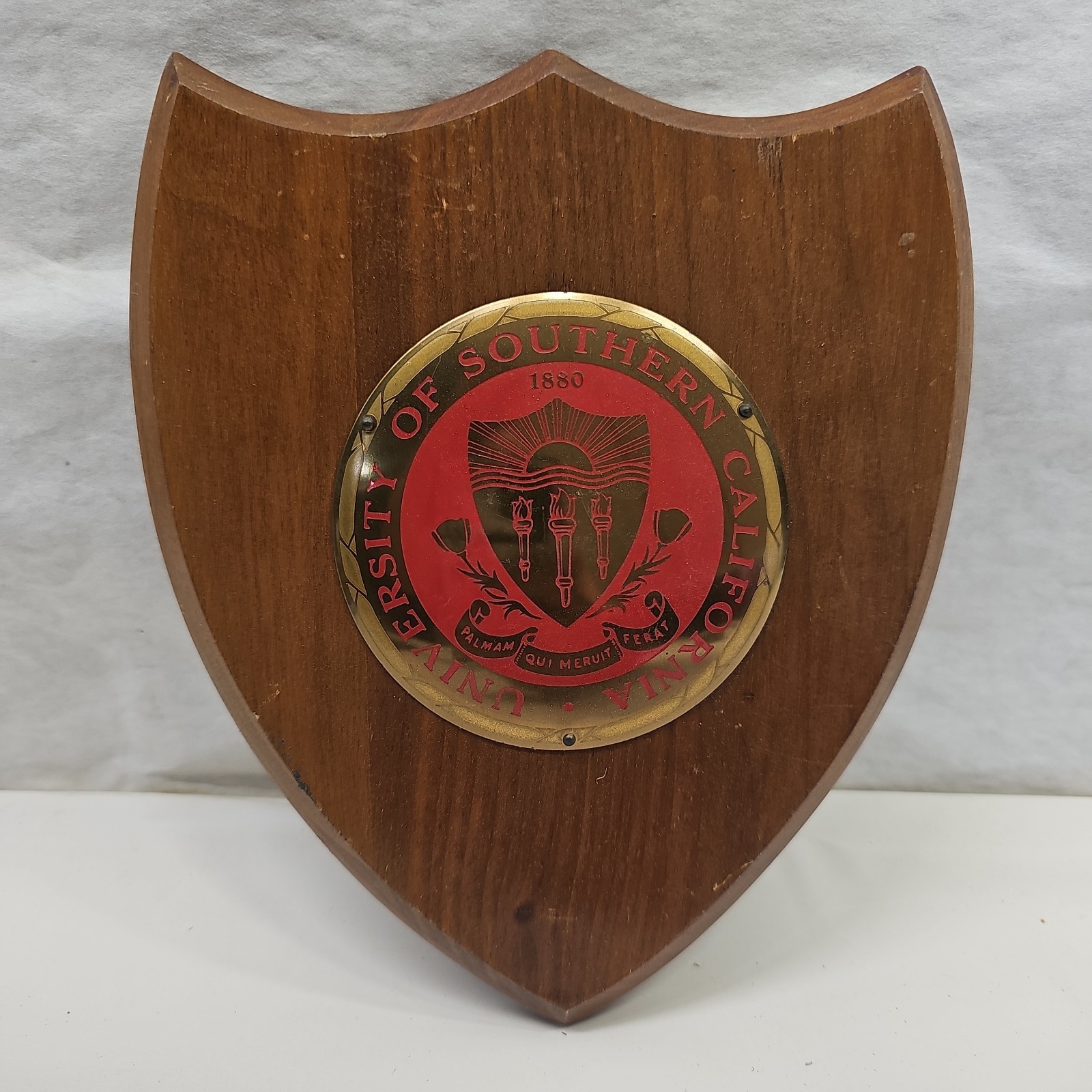 VTG USC UNIVERSITY SOUTHERN CALIFORNIA TROJANS BRASS Wood Shield Wall Plaque 