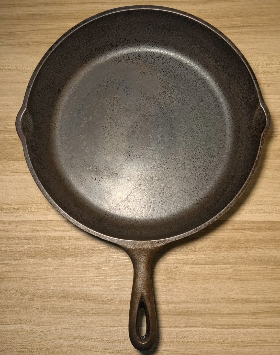 Vintage Lodge 3 Notch Cast Iron Skillet No 9 SK D Markings 11 Inch Made in USA Vintage Lodge 3 Notch Cast Iron Skillet No 9 SK D Markings 11 Inch Made in USA