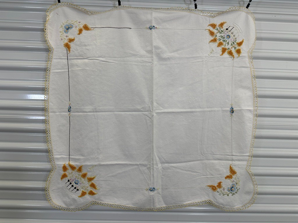 Hand Embroidered Vintage Floral Scalloped Edges Card Table Tablecloth Topper