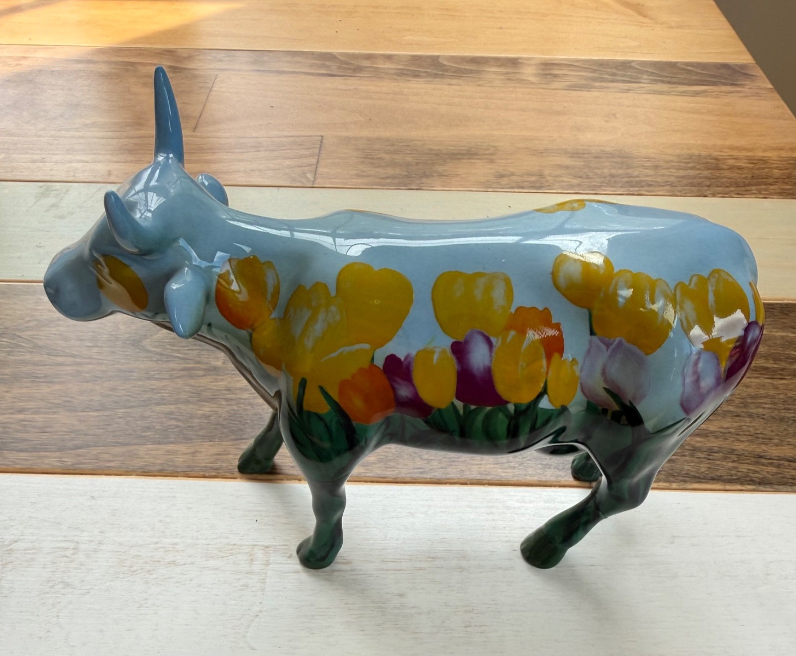 Porcelain Cow Parade Tulip Cow 9204 Westland Giftware Figurine 2002 - used MINT