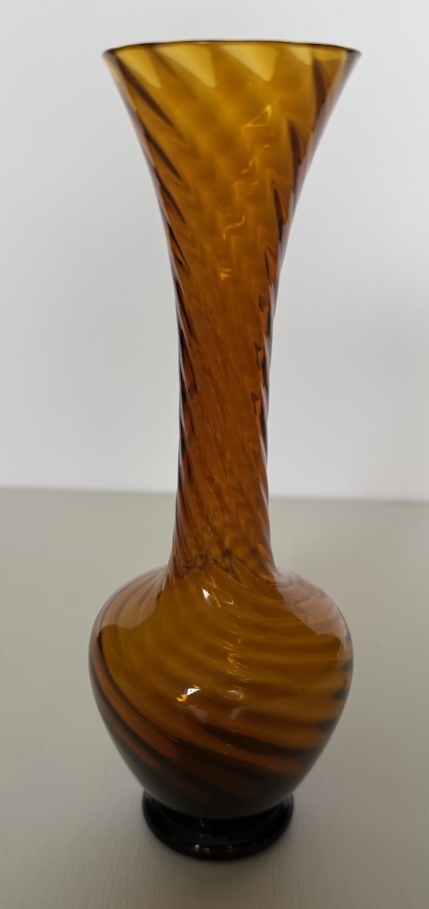 Vintage Art Glass Bud Vase Mid Century Amber Optic Swirl 8”