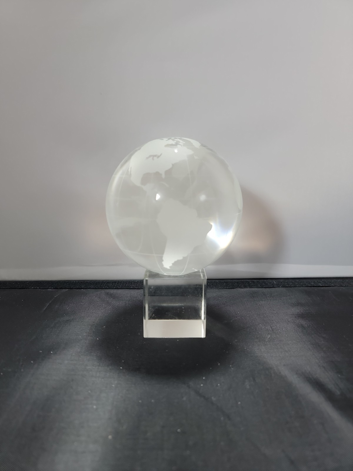 Godinger Shannon Crystal World Globe Sculpture with Square Base NIB Boxed