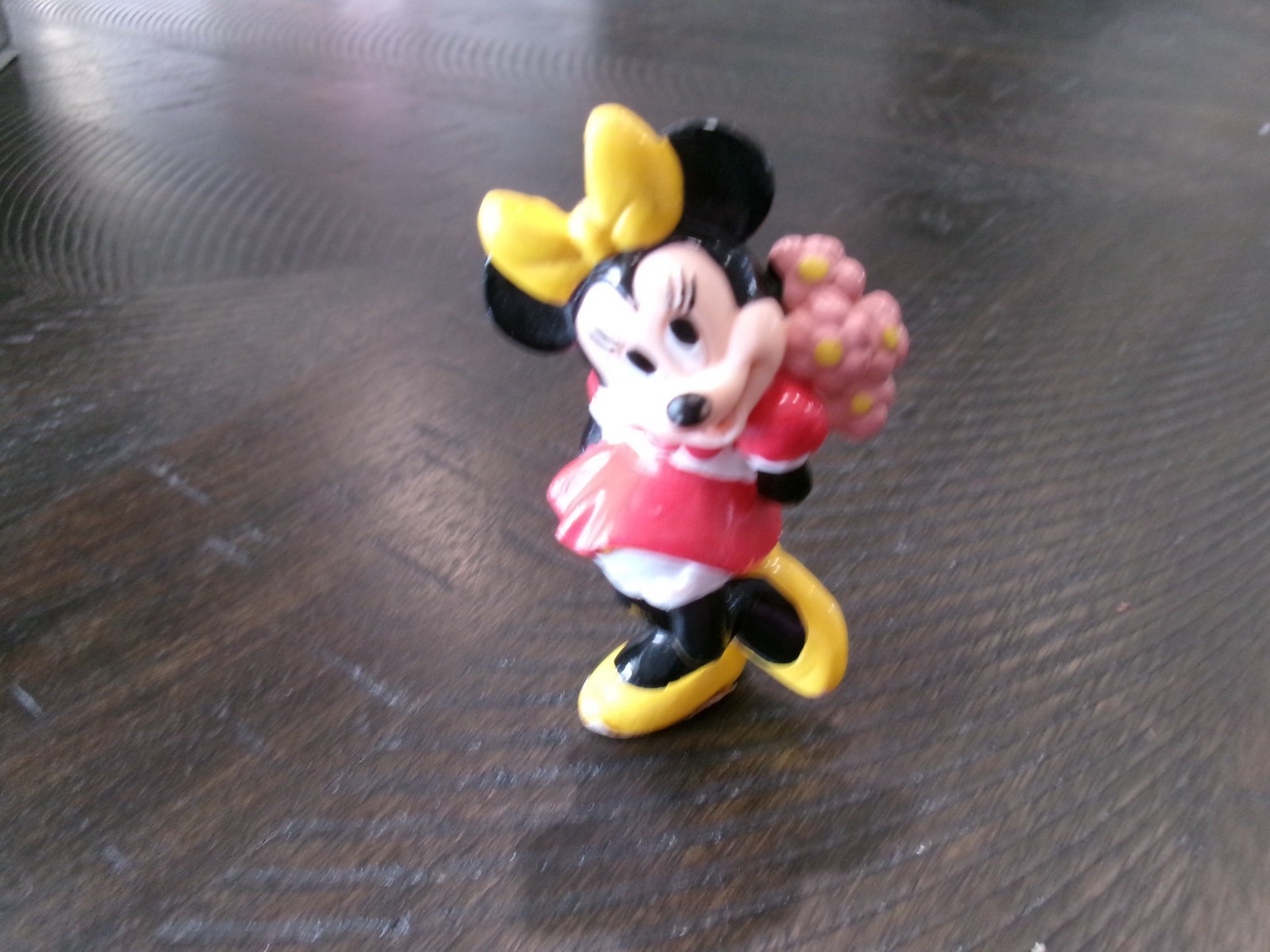Vintage Minnie Mouse Figurne/Cake Topper Vintage Minnie Mouse Figurne/Cake Topper