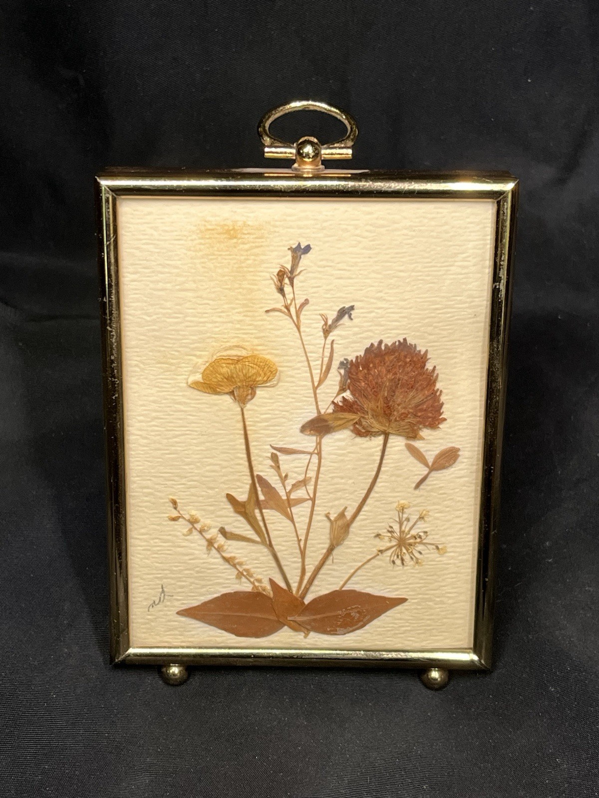 VINTAGE BRASS CONVEX GLASS PHOTO PICTURE FRAME 3.5 X 4.5” W FlOWER ART