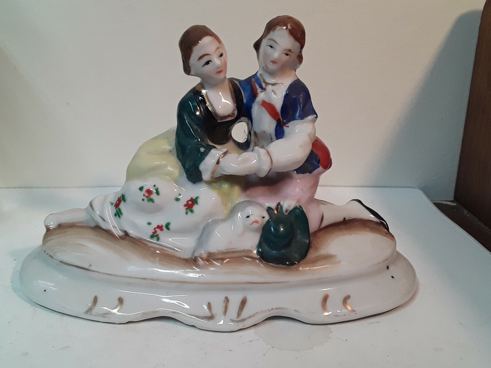 WW2 Occupied Japan Colonial Duo Figurine w/Dog, Exceptional state 4x6