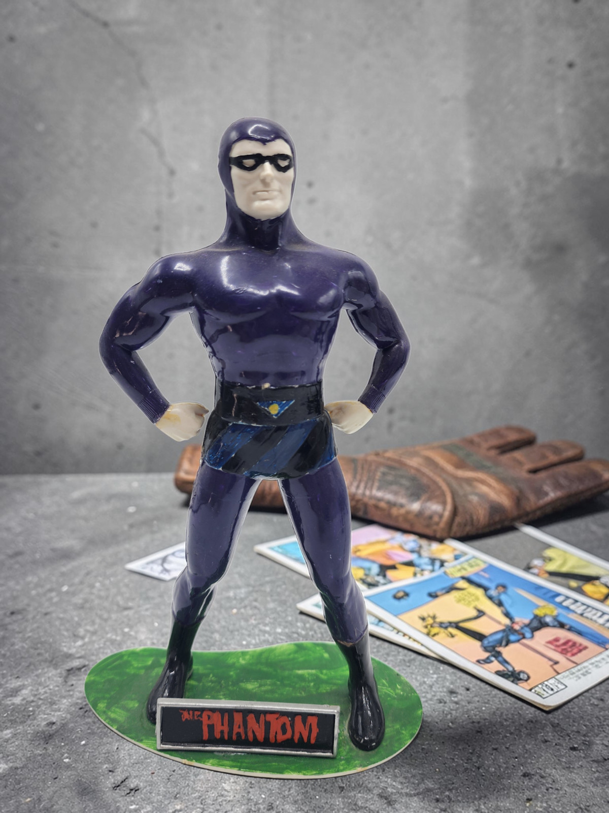 The Phantom 1965 Vintage Model/Figure King Features 9 inch Hand Painted