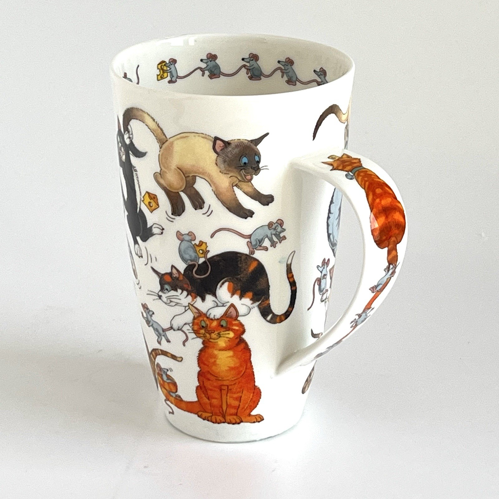 Dunoon “Pussy Galore” Fine Bone China 20 oz Mug British Artist Cherry Denman Cat Dunoon “Pussy Galore” Fine Bone China 20 oz Mug British Artist Cherry Denman Cat