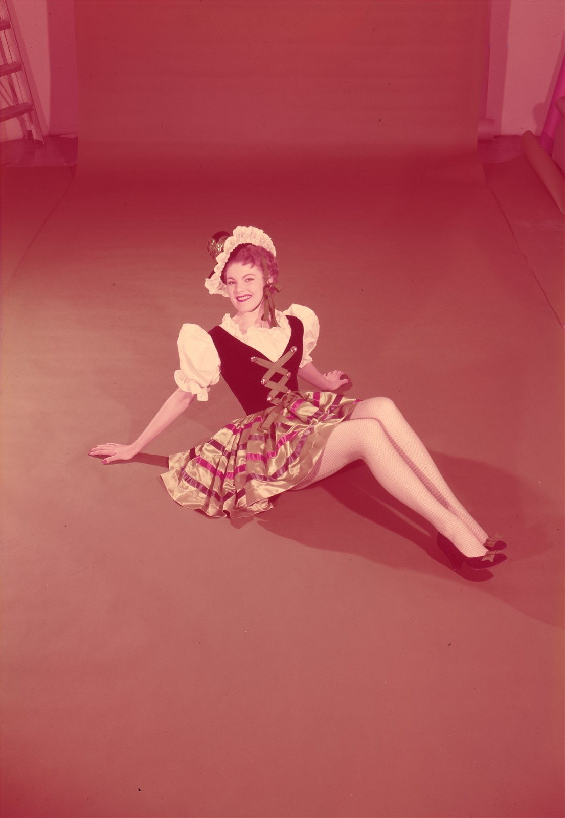 KF14-708 PAT WHITE ST PATRICK\'S DAY PIN-UP 1955 ORIGINAL 5X7 COLOR TRANSPARENCY KF14-708 PAT WHITE ST PATRICK\'S DAY PIN-UP 1955 ORIGINAL 5X7 COLOR TRANSPARENCY