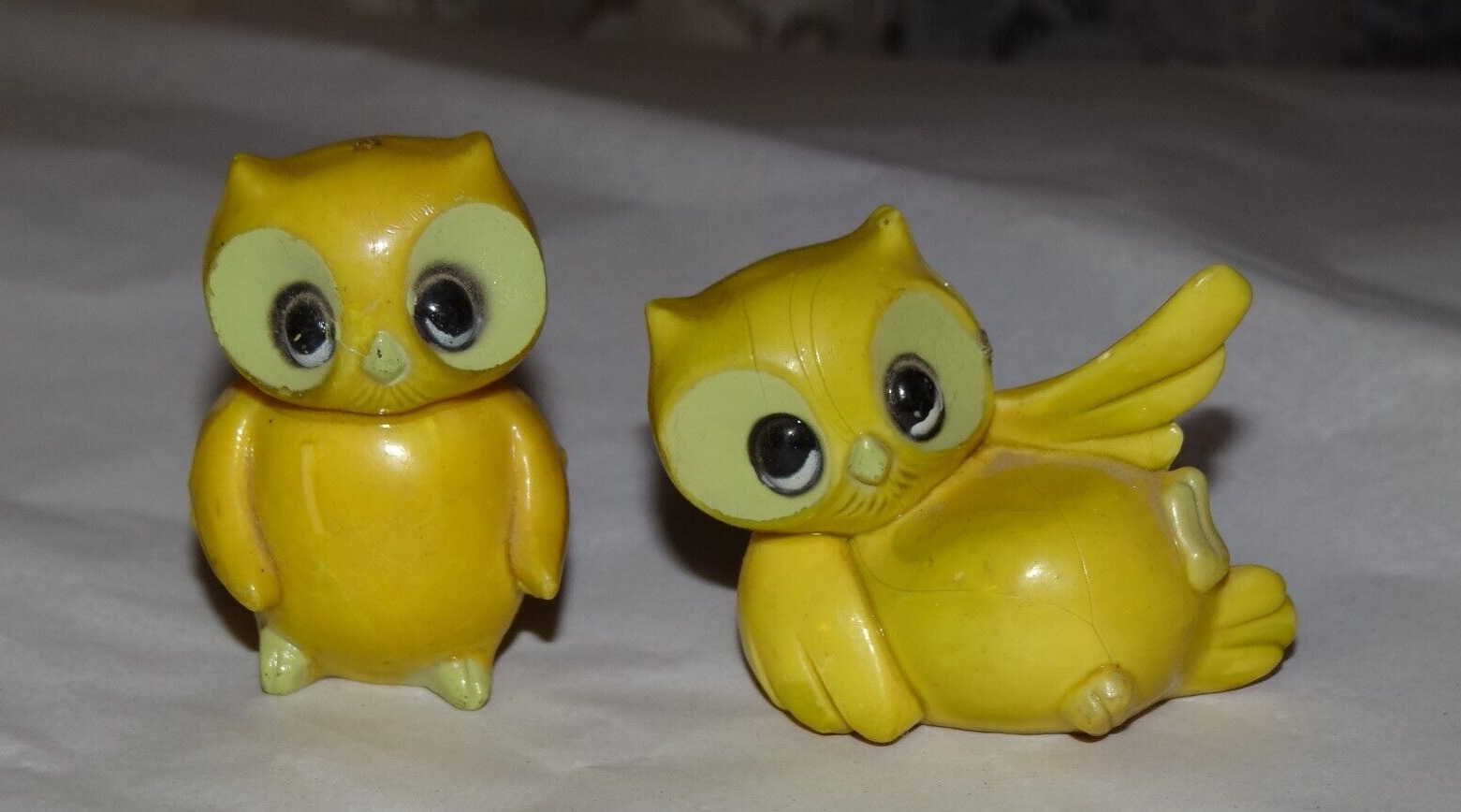 Vintage Owl Miniature Set Yellow Retro Mid Century Mini Figurine Kitschy 2\