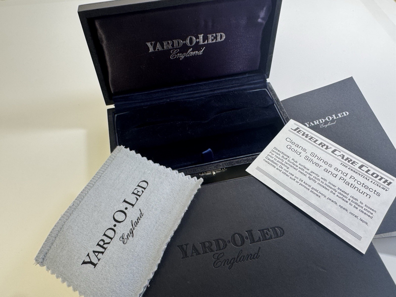 yard o led england box & papers set