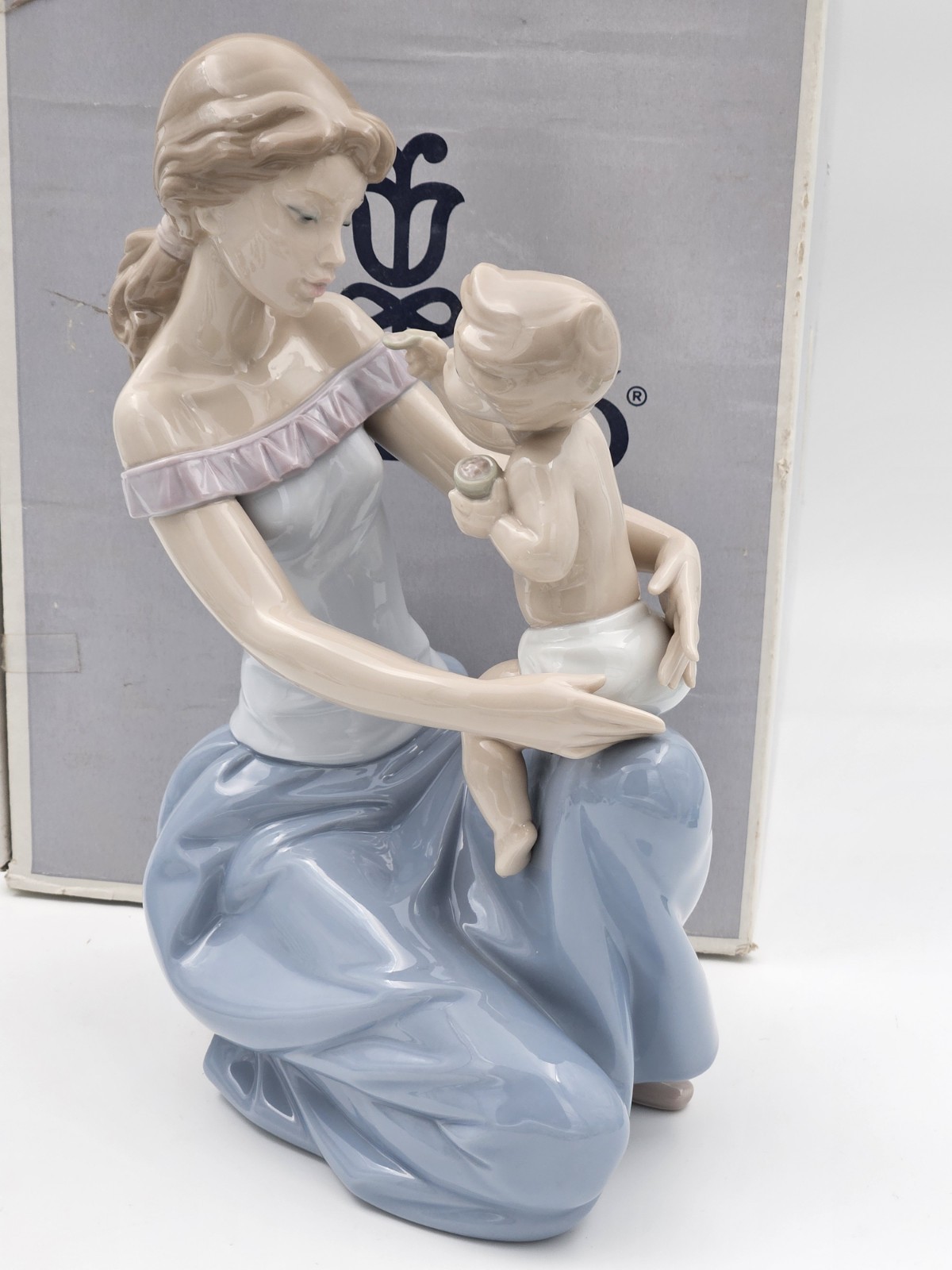 Lladro #6705 \