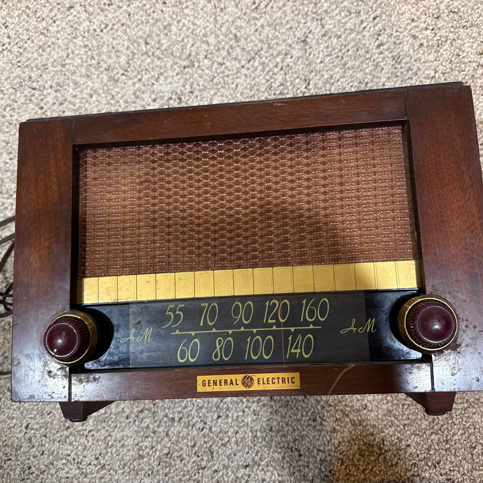 Vintage 1950 GE General Electric Model 410 AM Tube Radio not working 