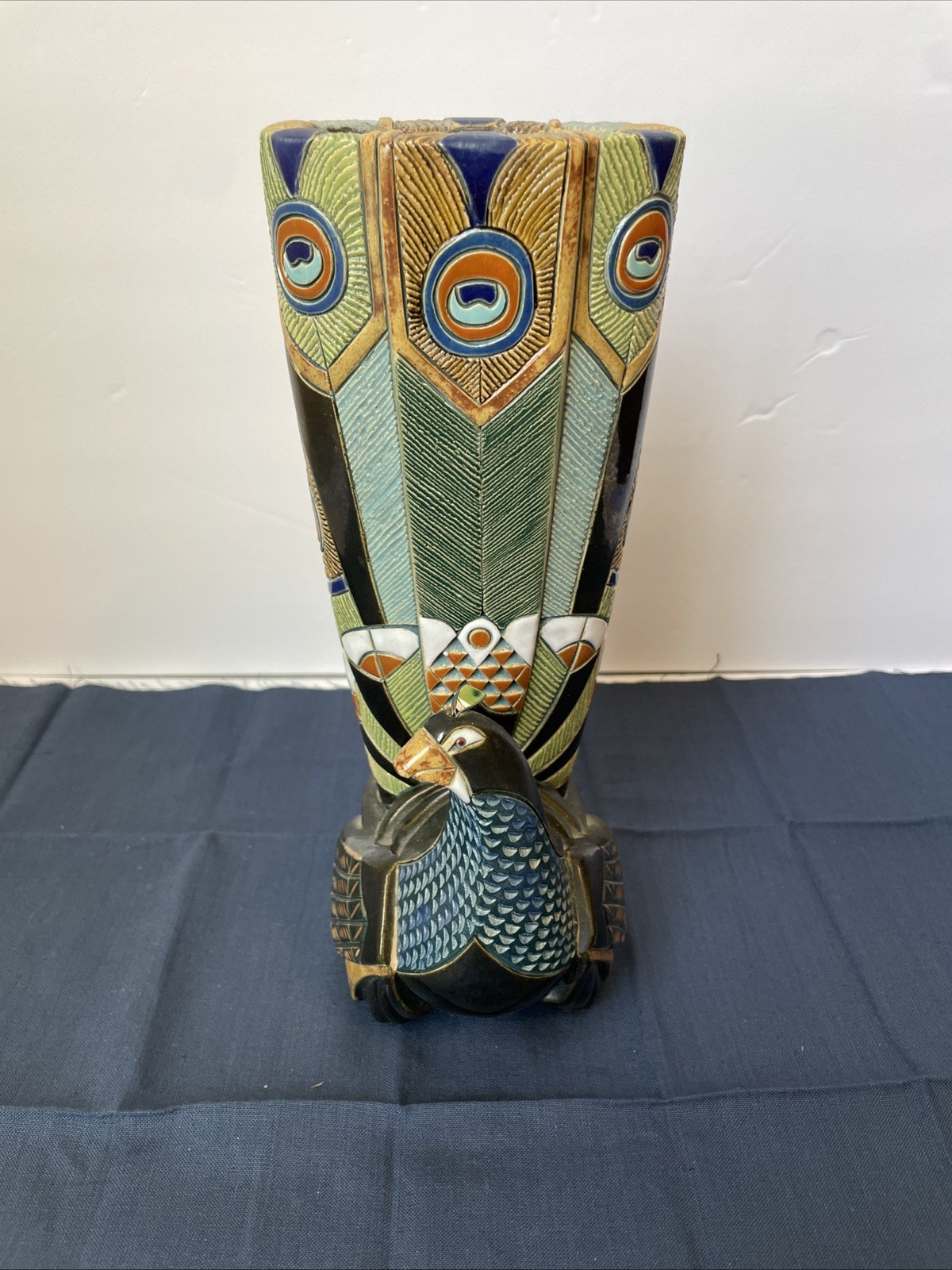 VTG Artesania Rinconada PEACOCK VASE, Handmade Uruguay. RETIRED. See Description