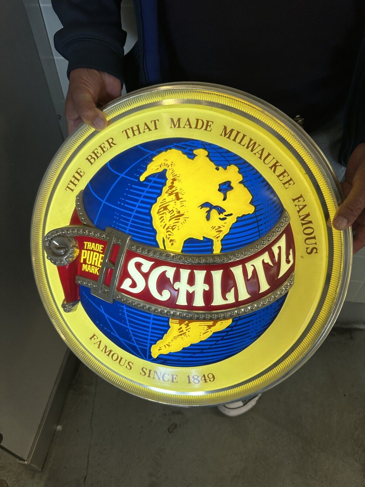 vintage schlitz lighted beer sign Globe rare double sided Tin Litho 1960s Works