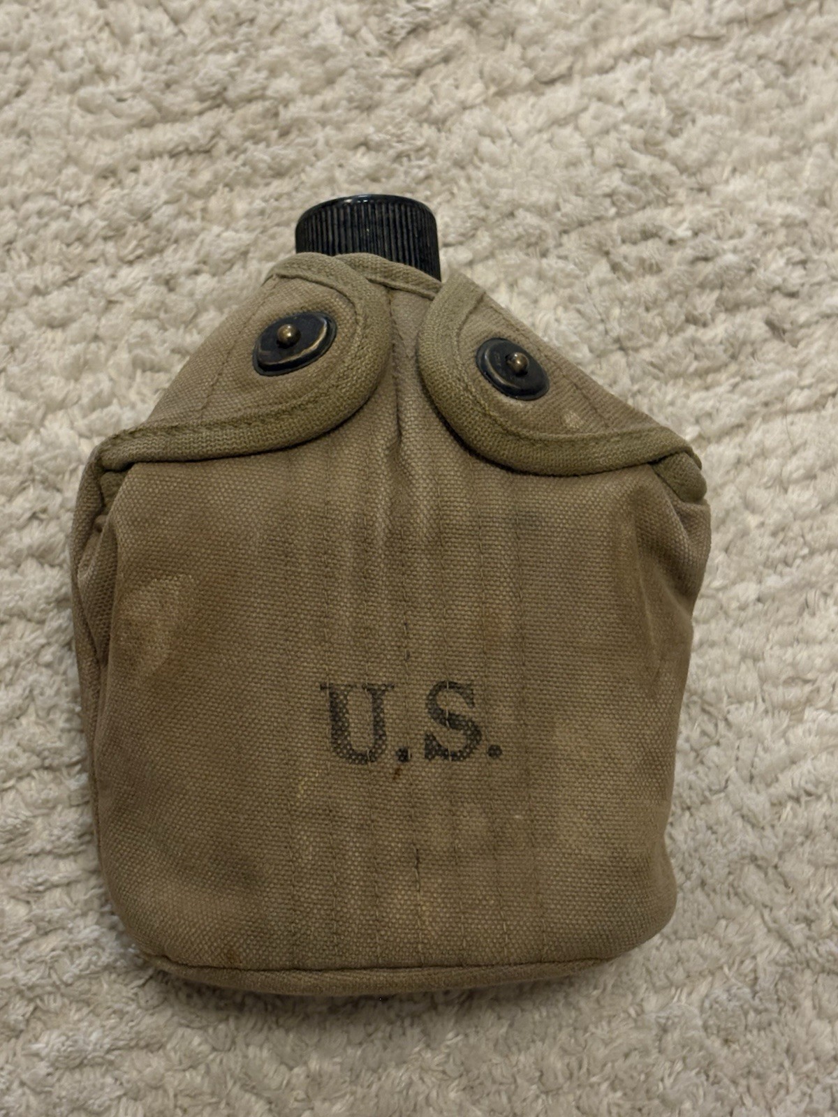 WW2 US Army Canteen 1944 with Canvas Case WW2 US Army Canteen 1944 with Canvas Case