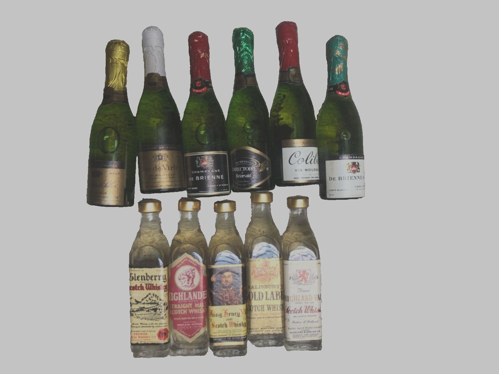 11 CUTE VINTAGE CHAMPAGNE AND WHISKEY LIQUEURS
