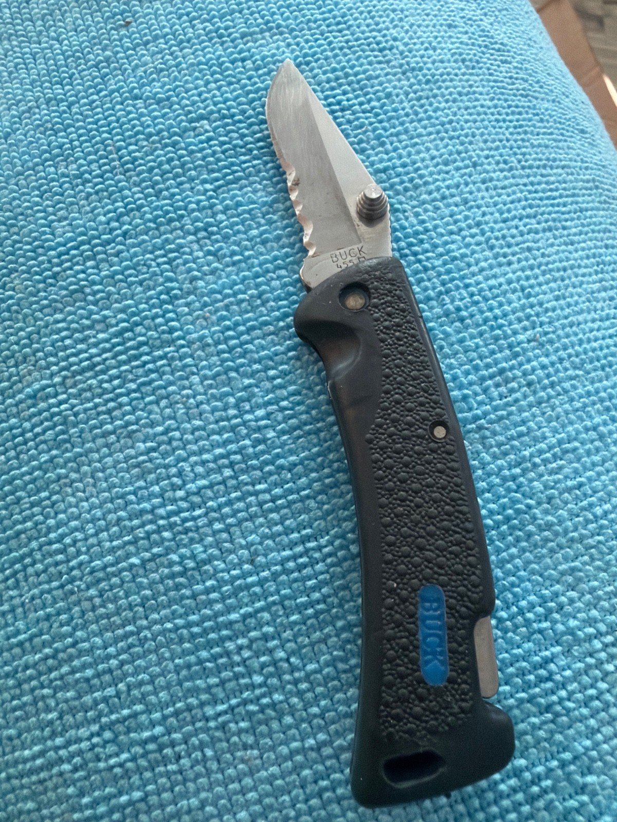 VINTAGE DISCONTINUED BUCK LOCK BACK
