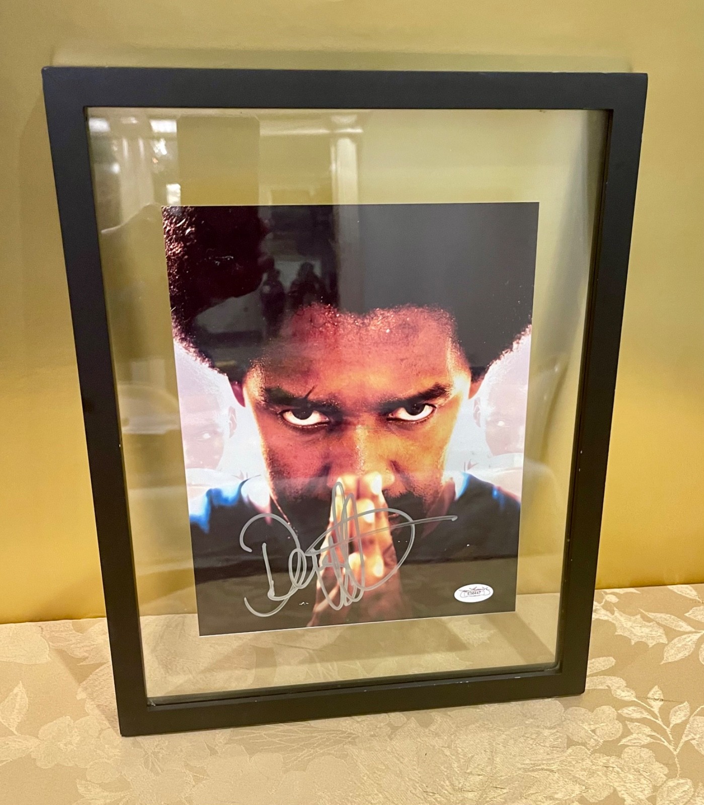 SIGNED DENZEL WASHINGTON 8x10 PHOTO “HE GOT GAME” AUTHENTIC- JSA COA-PRISTINE