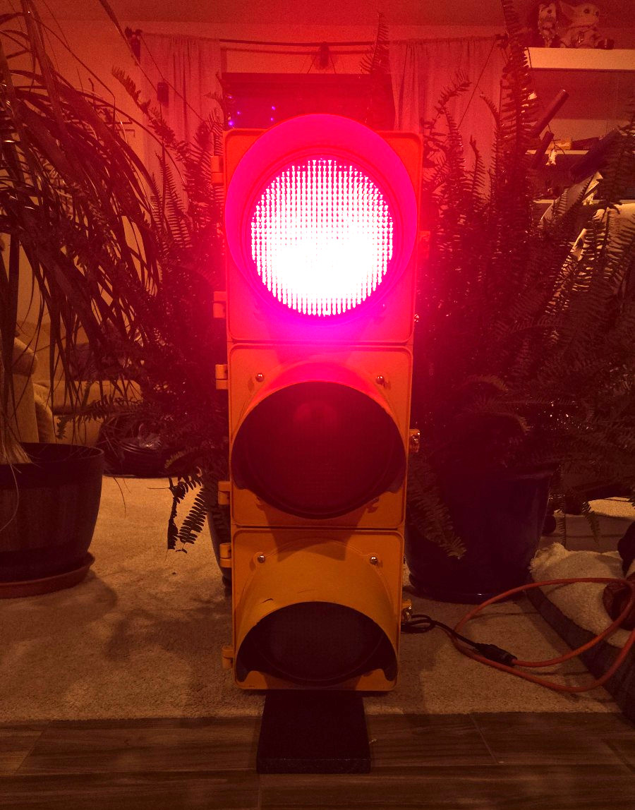 Modern Traffic Signal Light Lightweight 8\