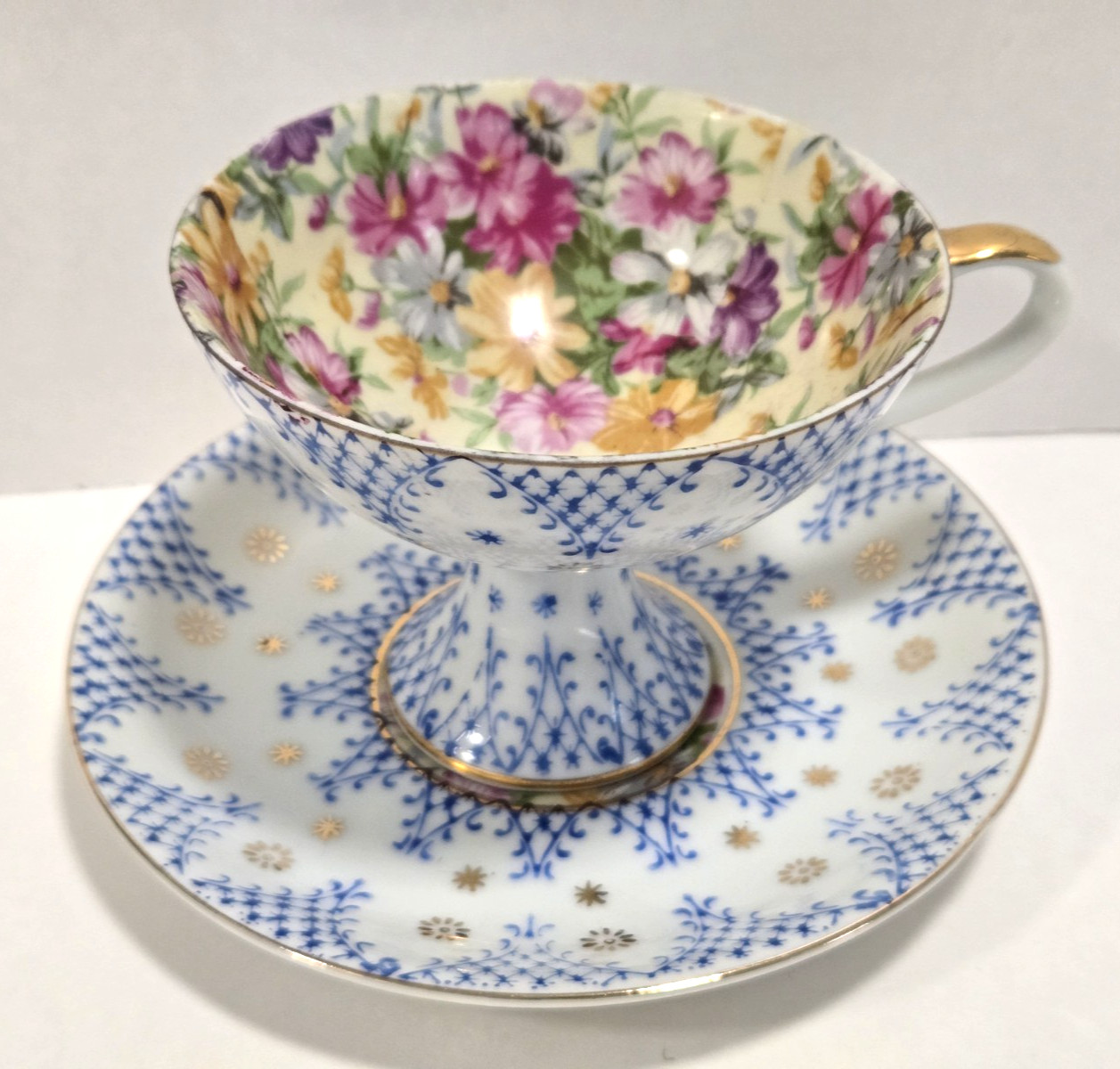 Vtg ROYAL CHINTZ Teacup & Saucer Set Blue Floral Gold Accent Pedestal 1931