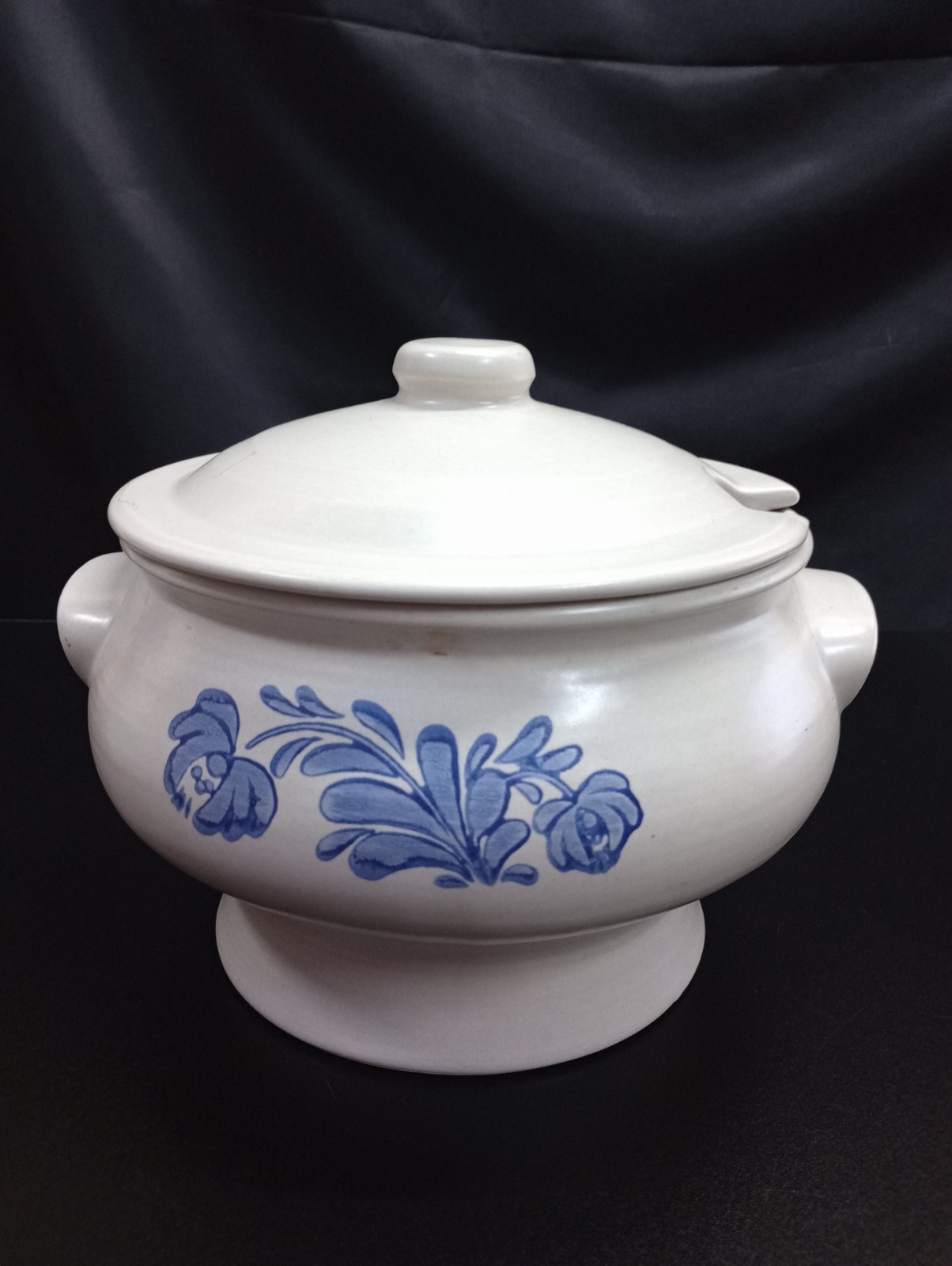 Vintage Pfaltzgraff  Yorktowne Soup Tureen Lid